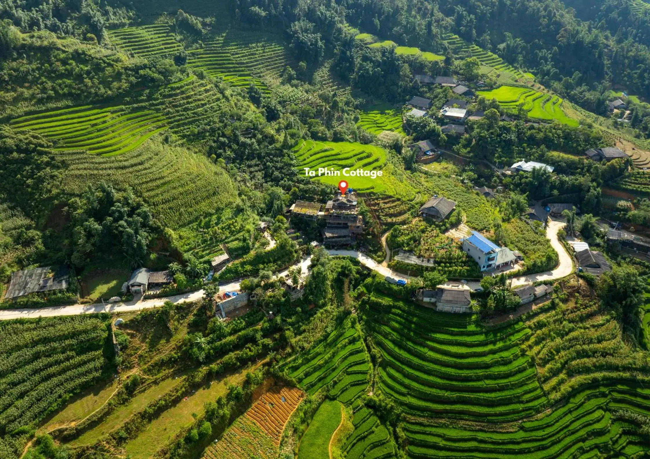 Property building in Ta Phin Cottage Property building in Ta Phin Cottage