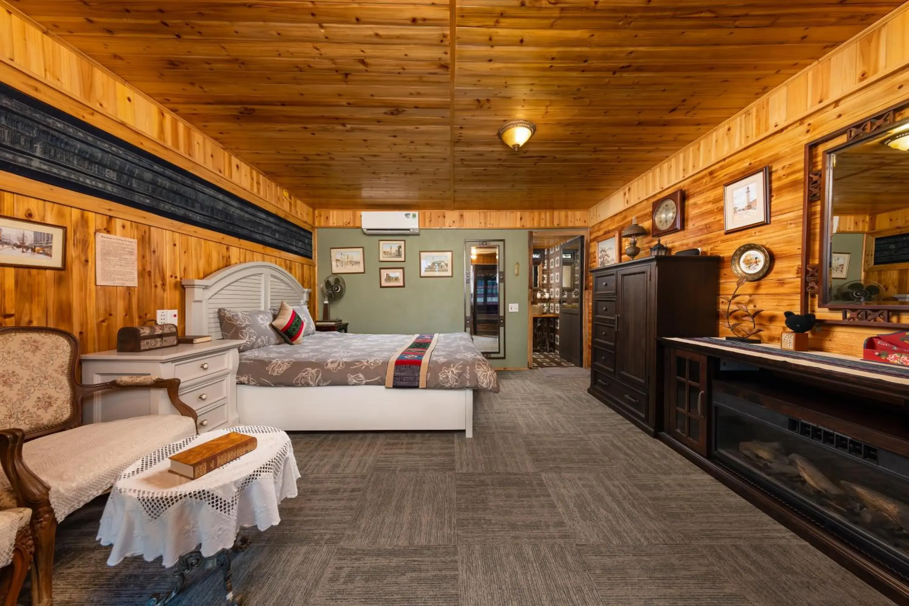 Photo of the whole room in Ta Phin Cottage Photo of the whole room in Ta Phin Cottage