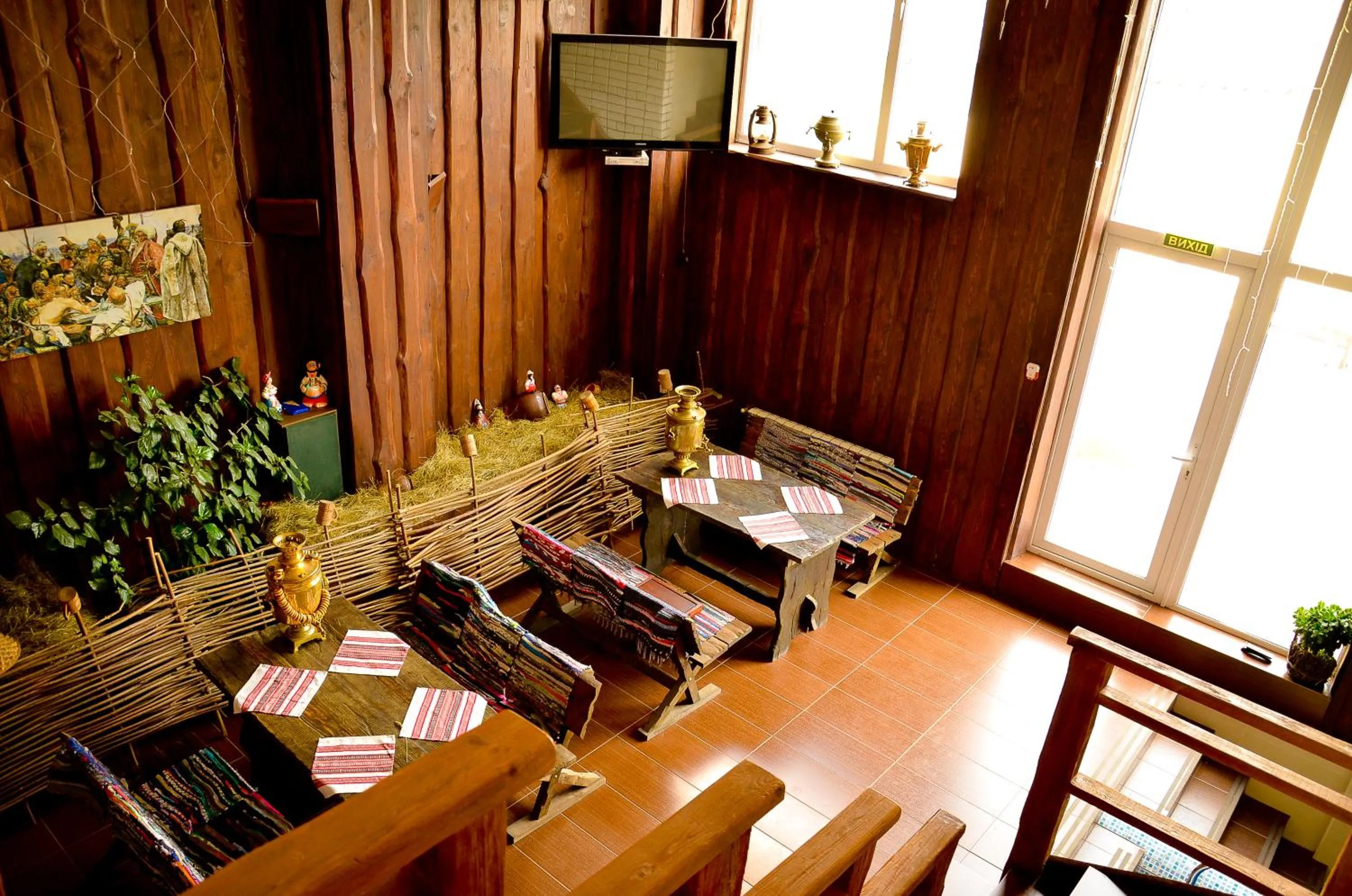 Restaurant/places to eat in Kodatskiy Kosh