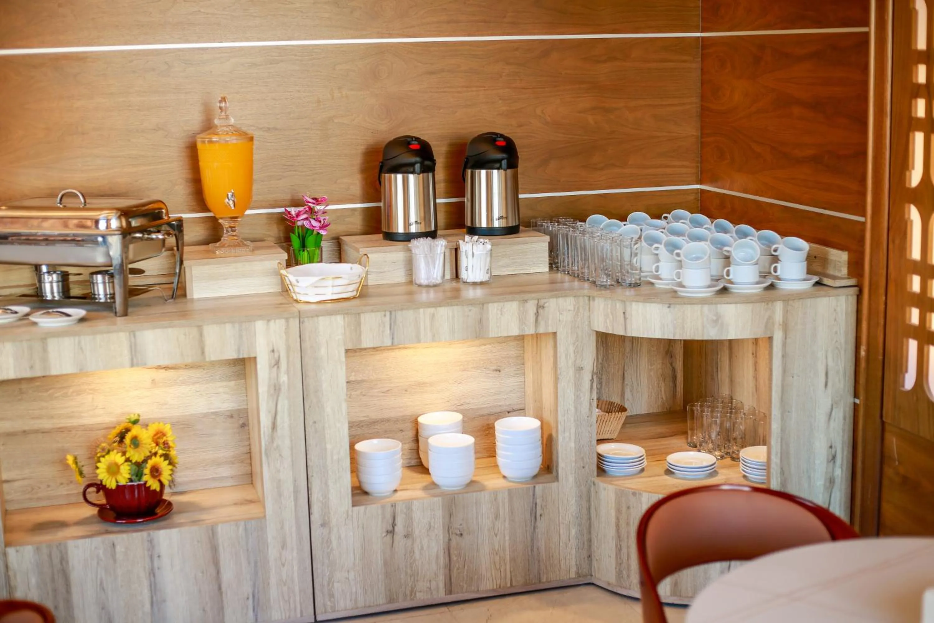 Coffee/tea facilities in Yafko Hotel