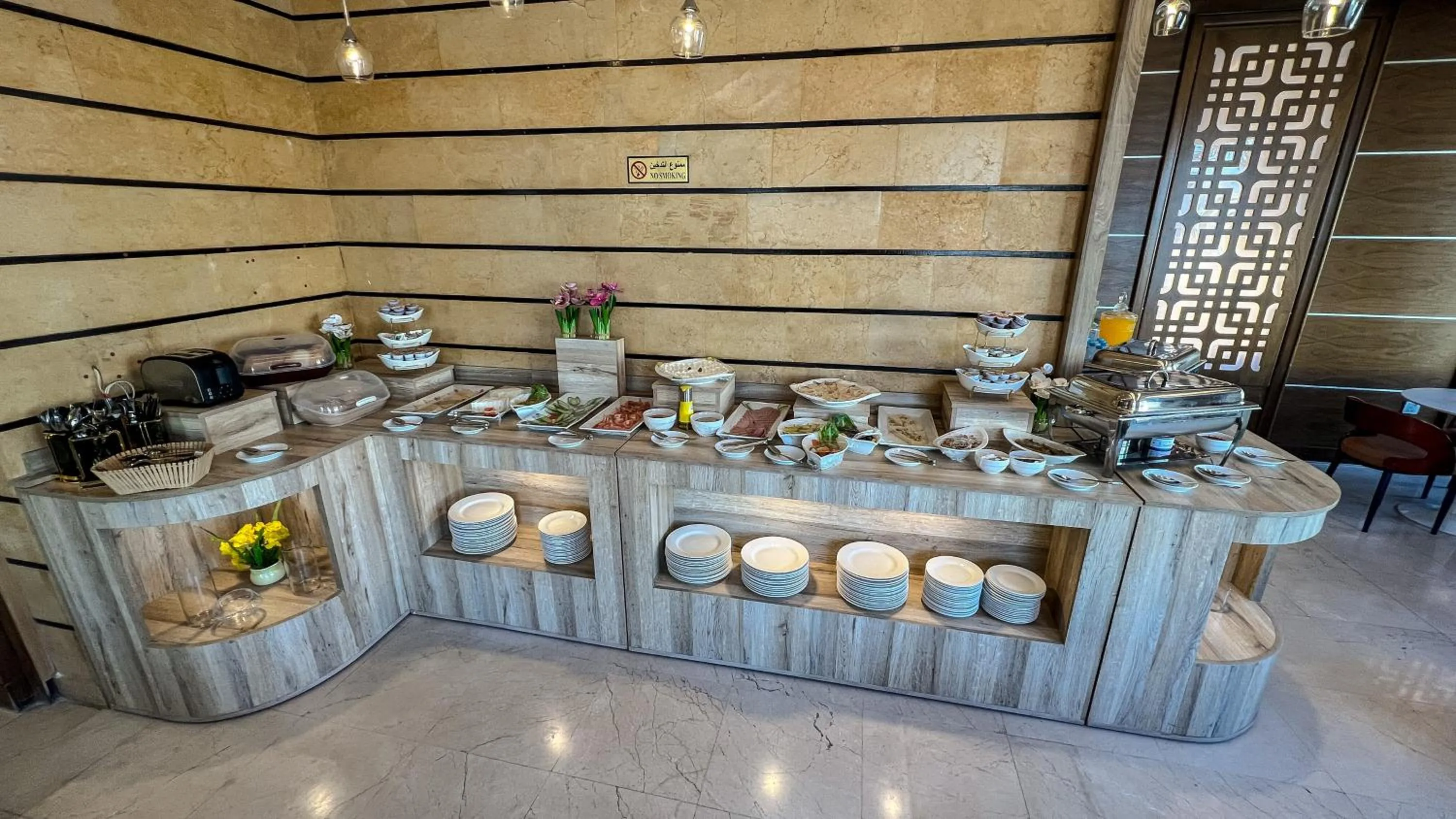 Food and drinks in Yafko Hotel