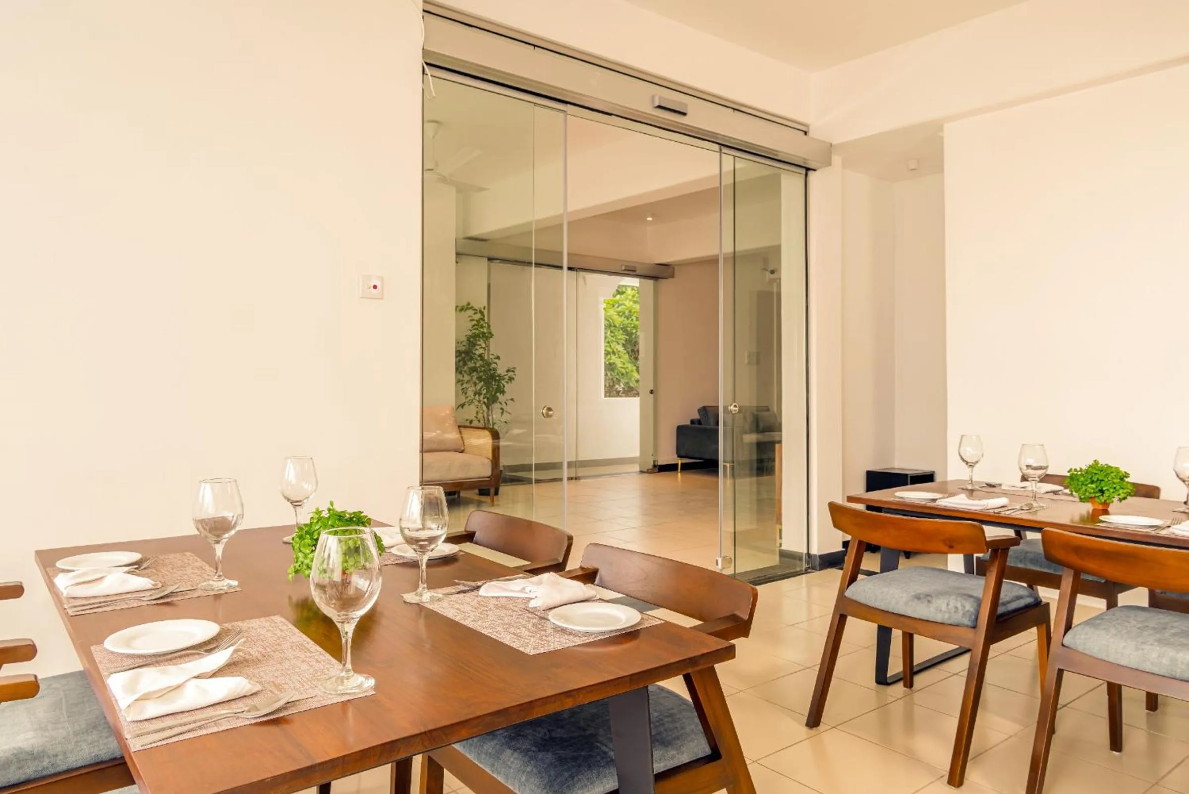 Dining area in Beverly Hills Hotel