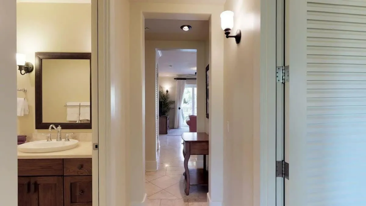 Fabulous Villa Sleeps 6 Short Walk To Poipu Brennecke and Shipwreck Beach