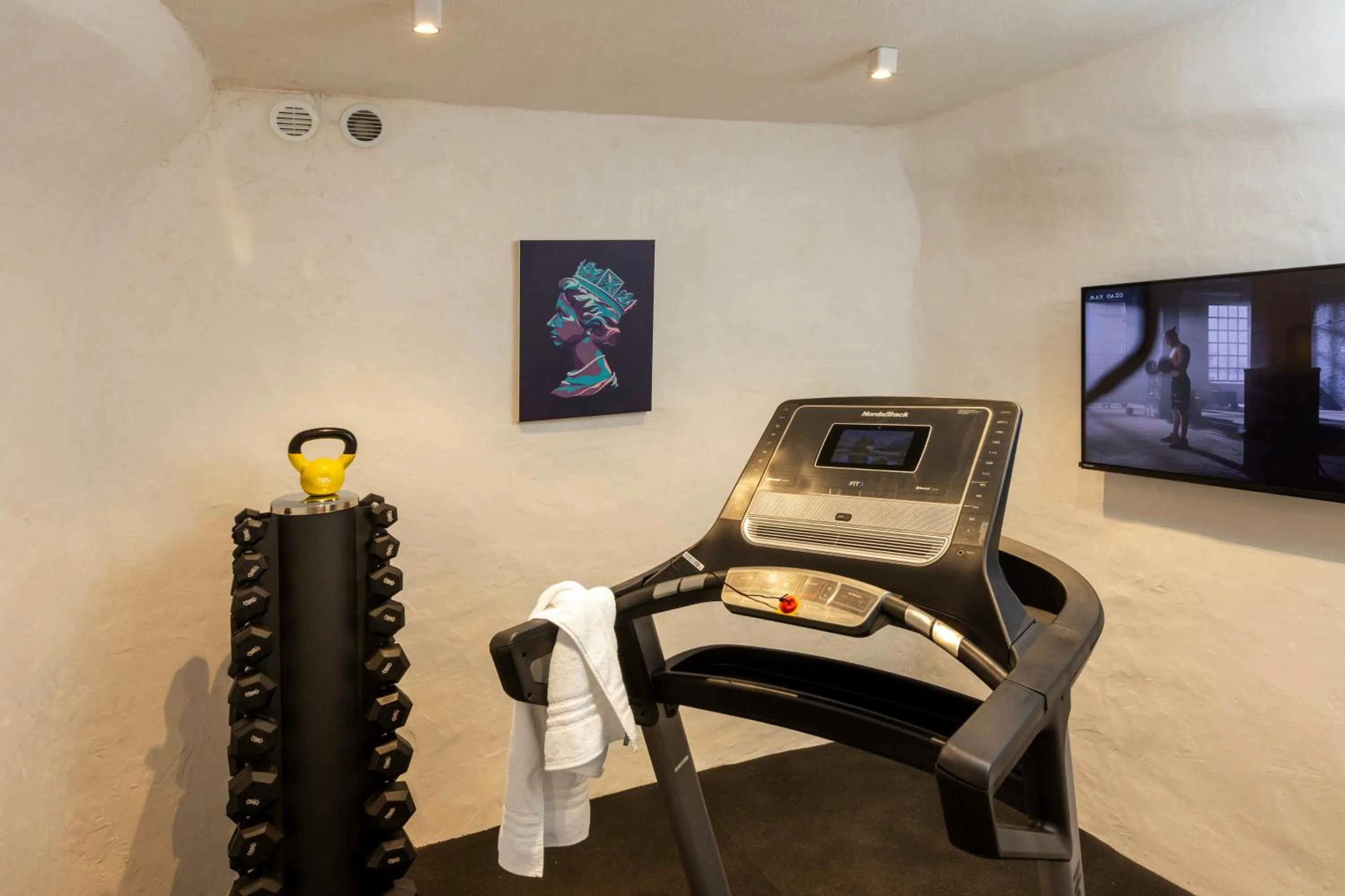 Fitness centre/facilities in Villa Miri, Heritage Superior Villa with Swimming Pool