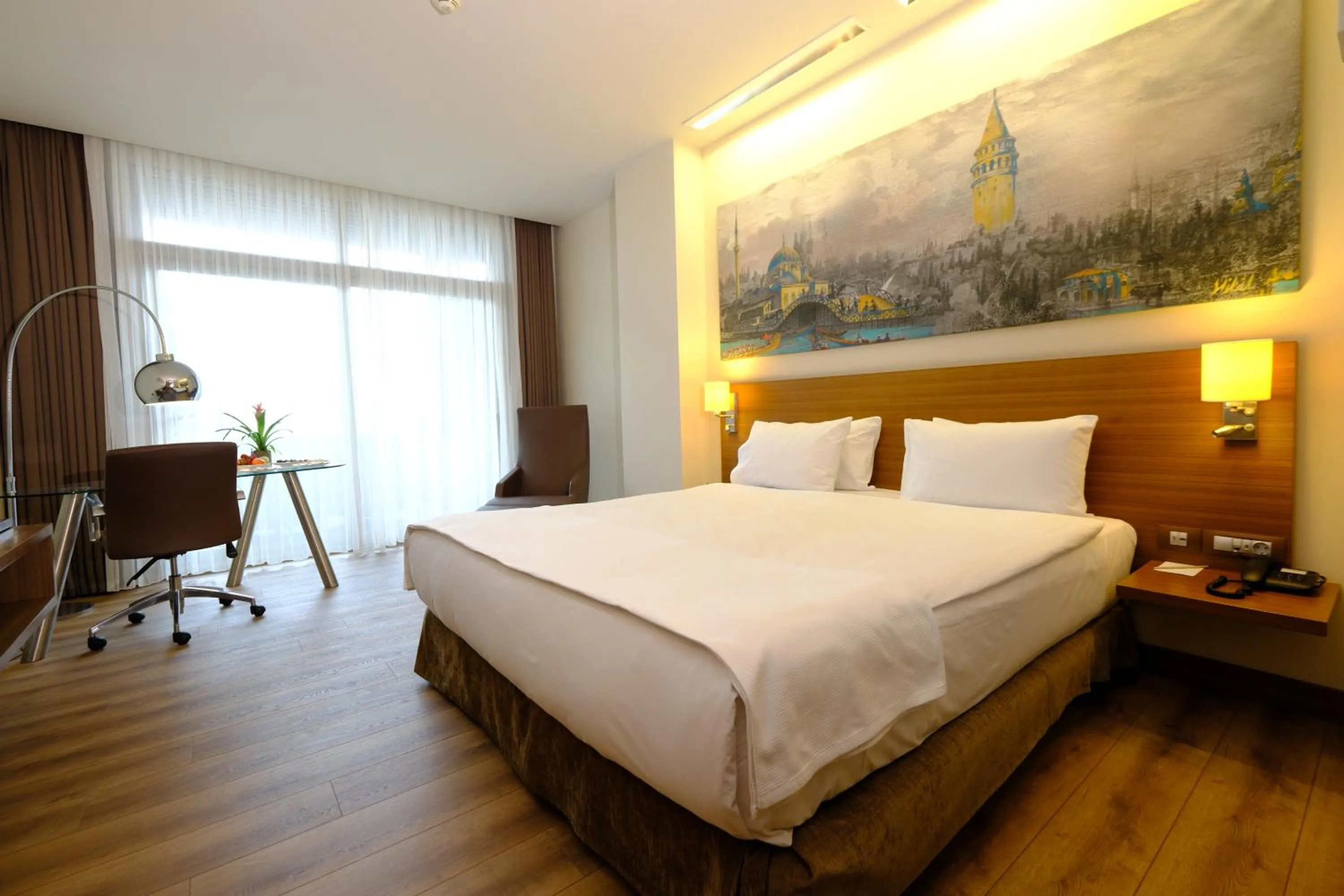 Bedroom, Bed in Gorrion Hotel Istanbul