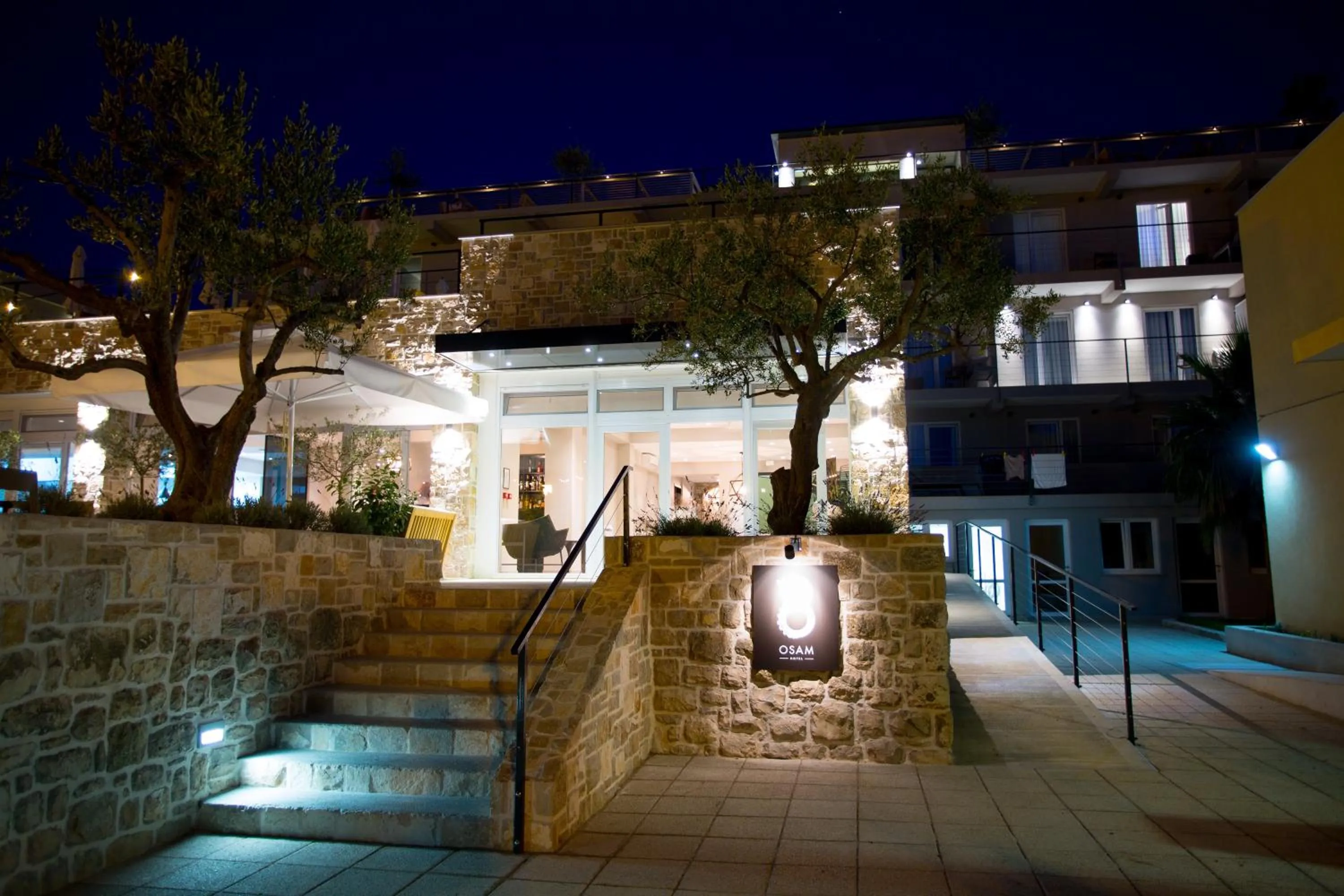 Facade/entrance in Hotel Osam - Adults Only