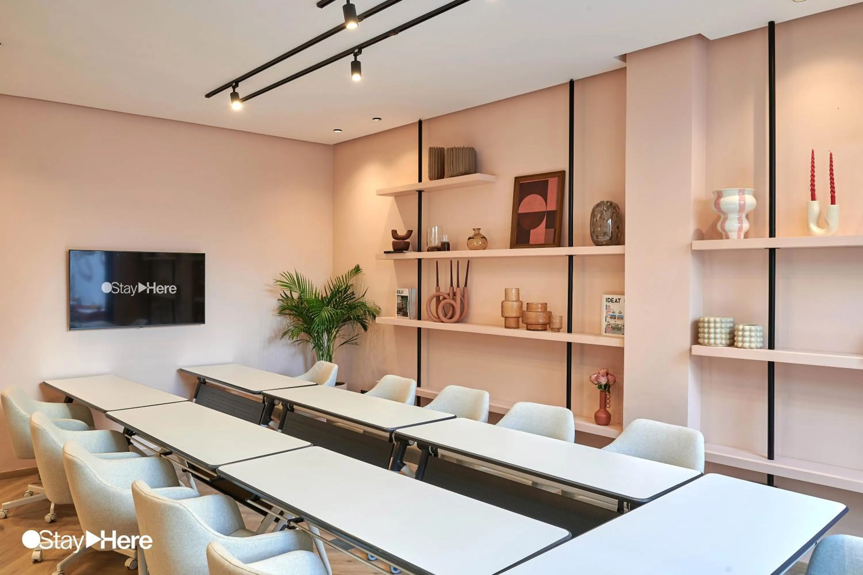 Meeting/conference room in Stayhere Casablanca - Maarif - Elite Residence