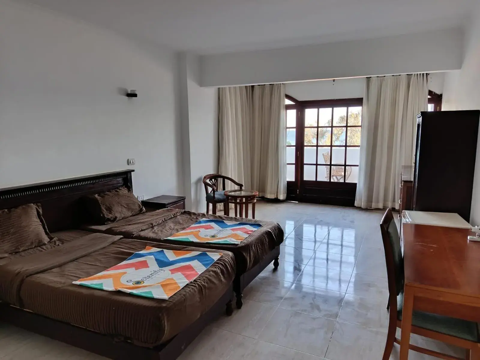 Twin Room with Sea View - single occupancy in Serenity Lodge Twin Room with Sea View - single occupancy in Serenity Lodge