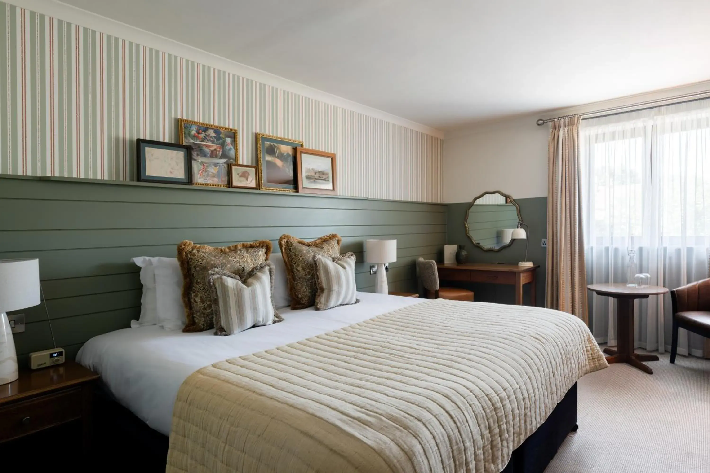 Superior Double Room in Crown Hotel Superior Double Room in Crown Hotel