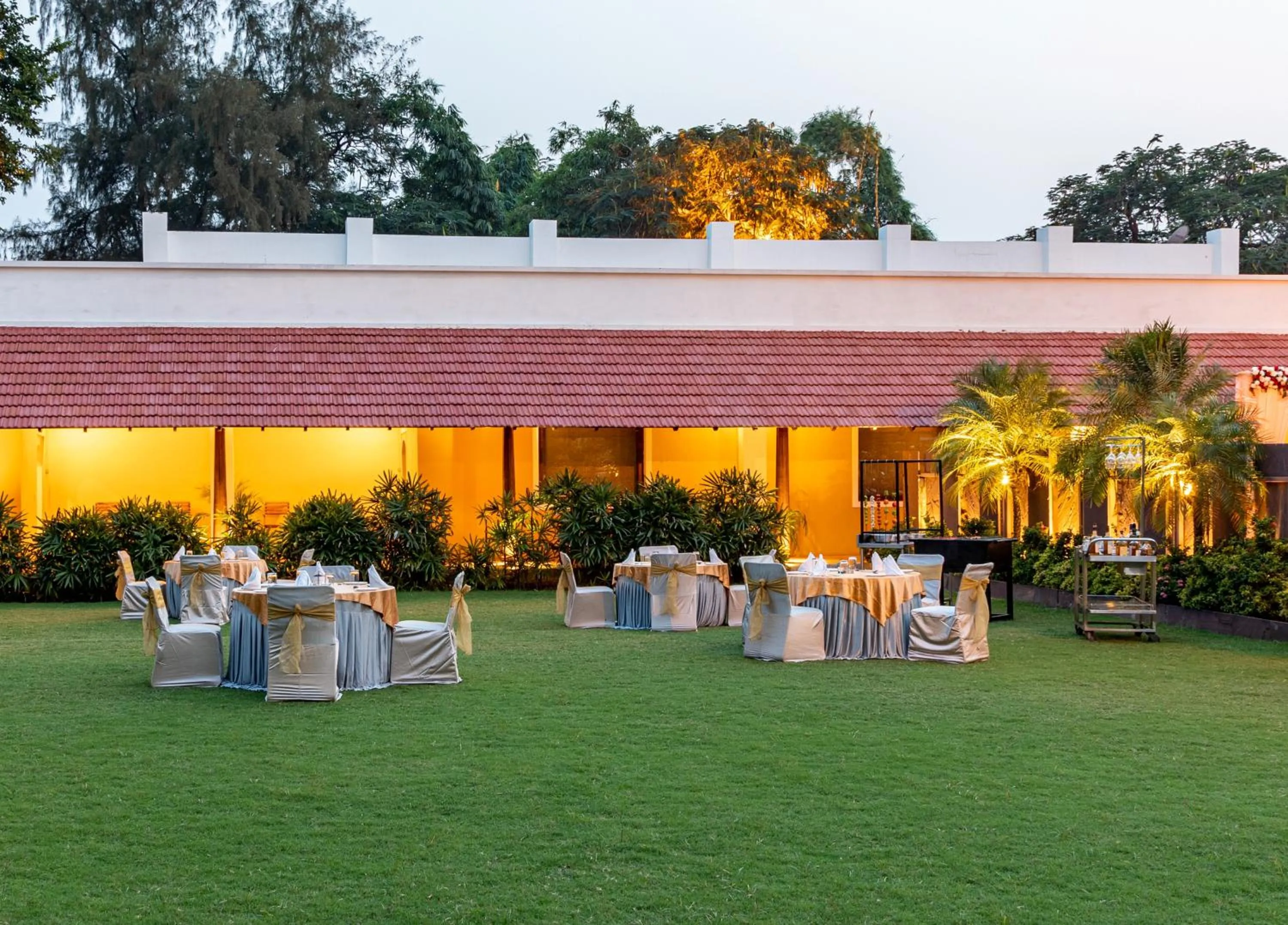 Garden in Kwality's Motel Shiraz