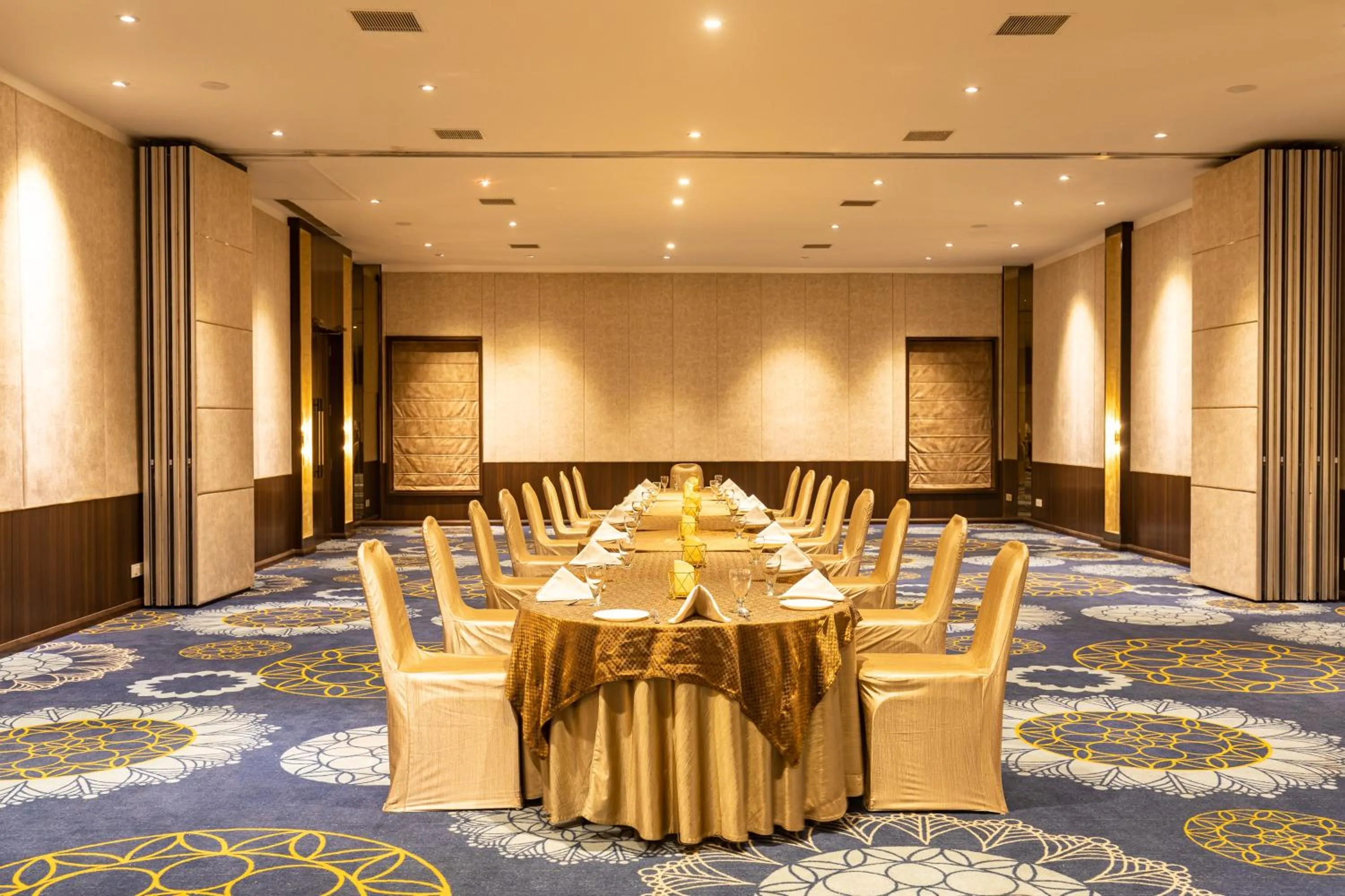 Meeting/conference room in Kwality's Motel Shiraz