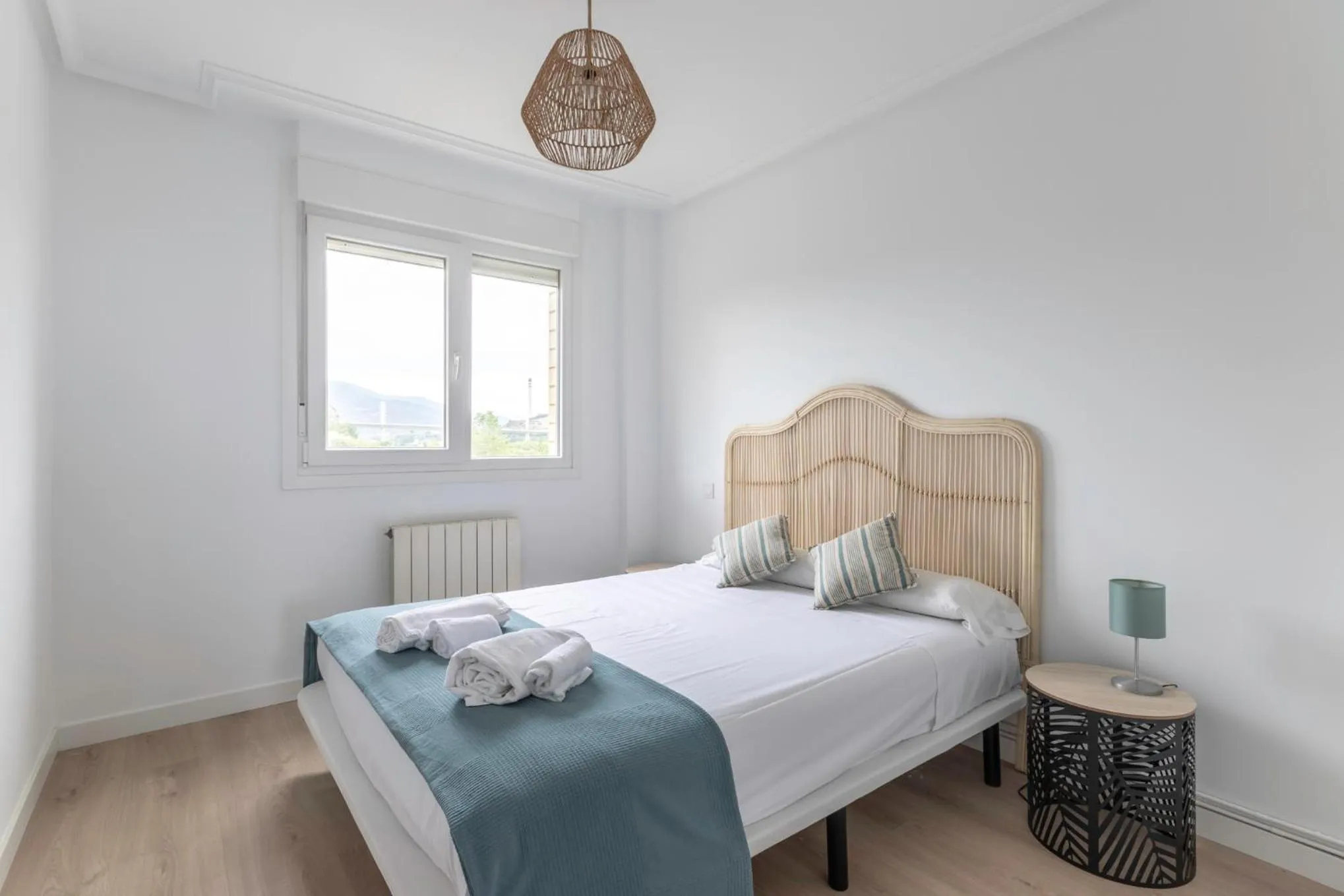 Bed in La Arena Apartamentos Zierbena