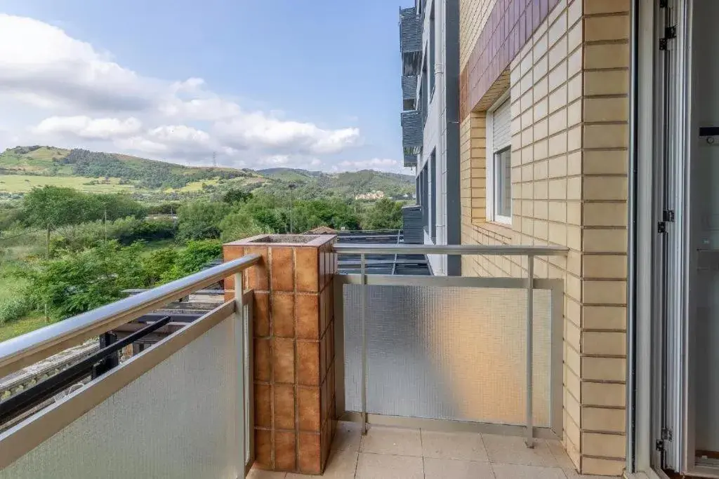 Apartment with Mountain View in La Arena Apartamentos Zierbena Apartment with Mountain View in La Arena Apartamentos Zierbena