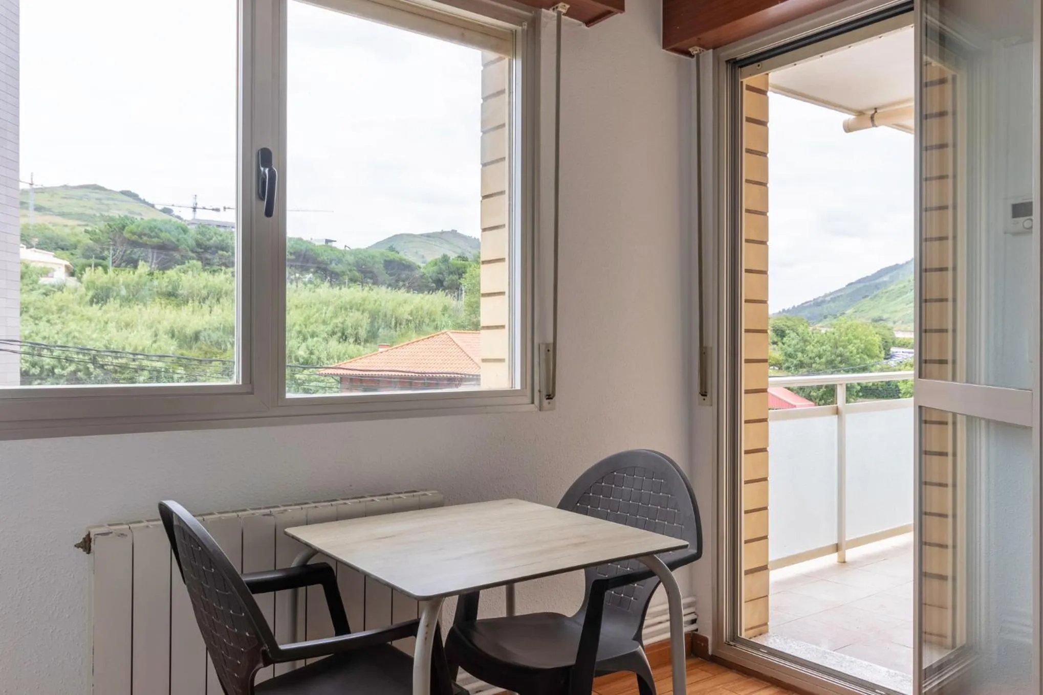 Dining area in La Arena Apartamentos Zierbena