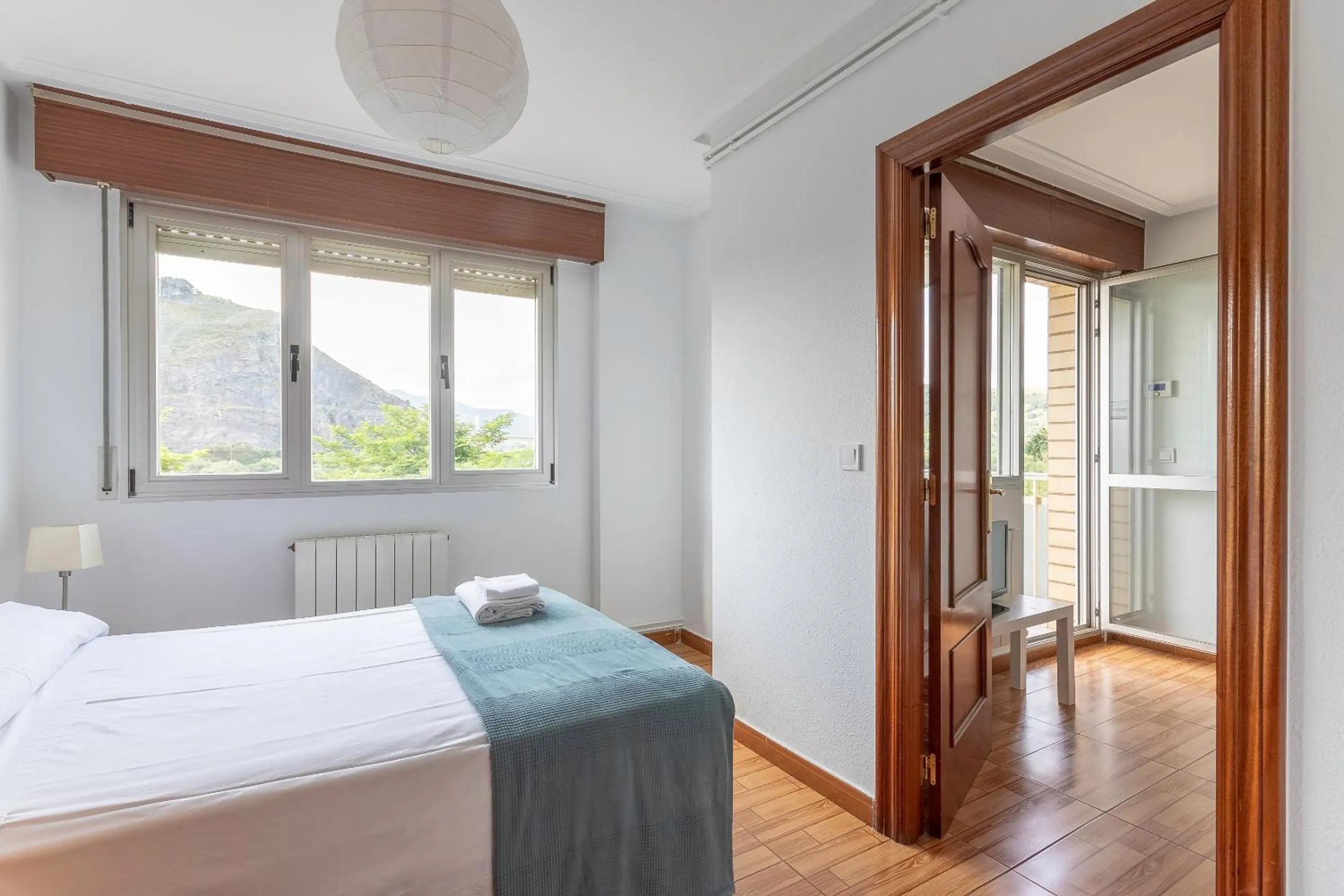 Bed in La Arena Apartamentos Zierbena