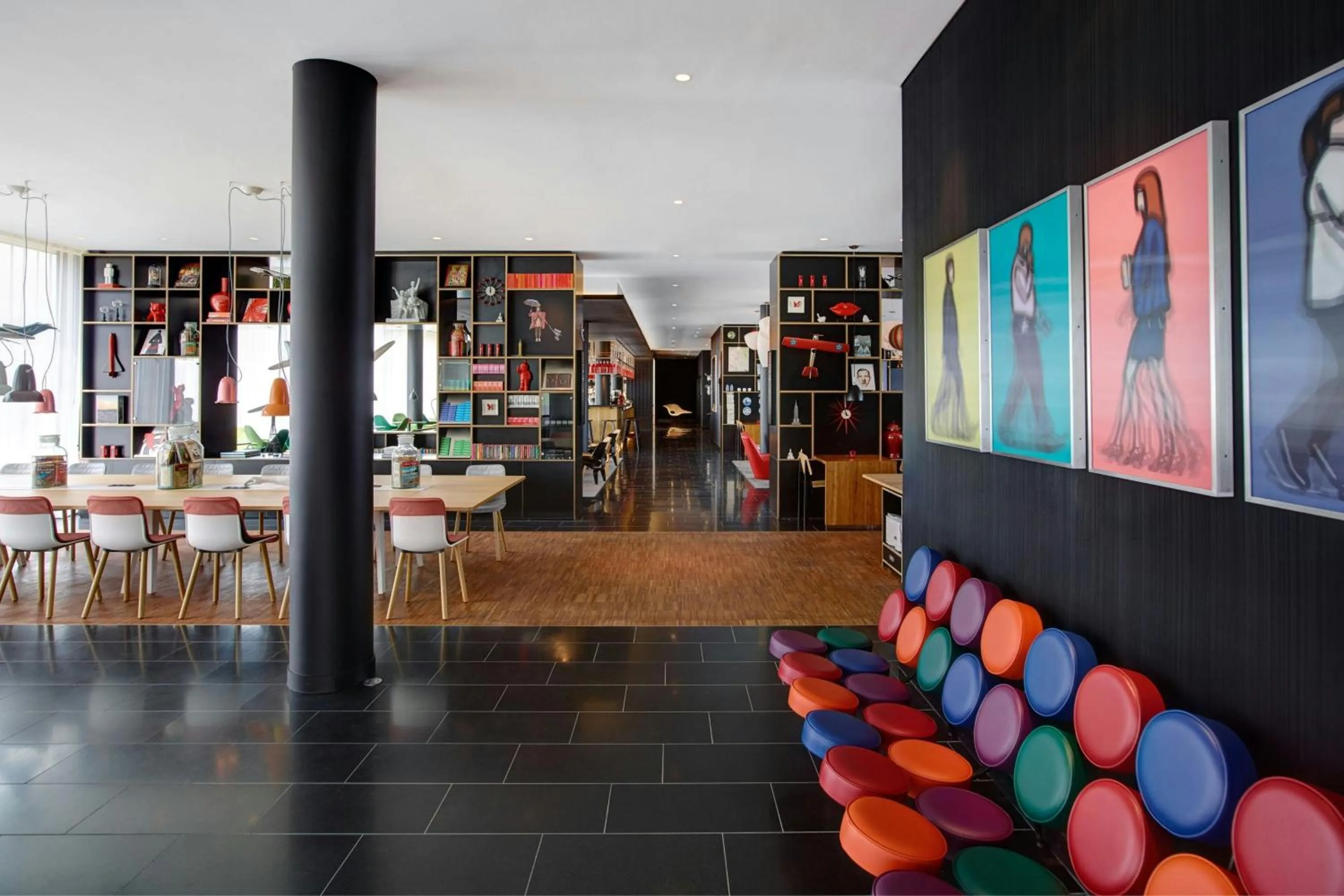 Lobby or reception in citizenM Paris Charles de Gaulle Airport