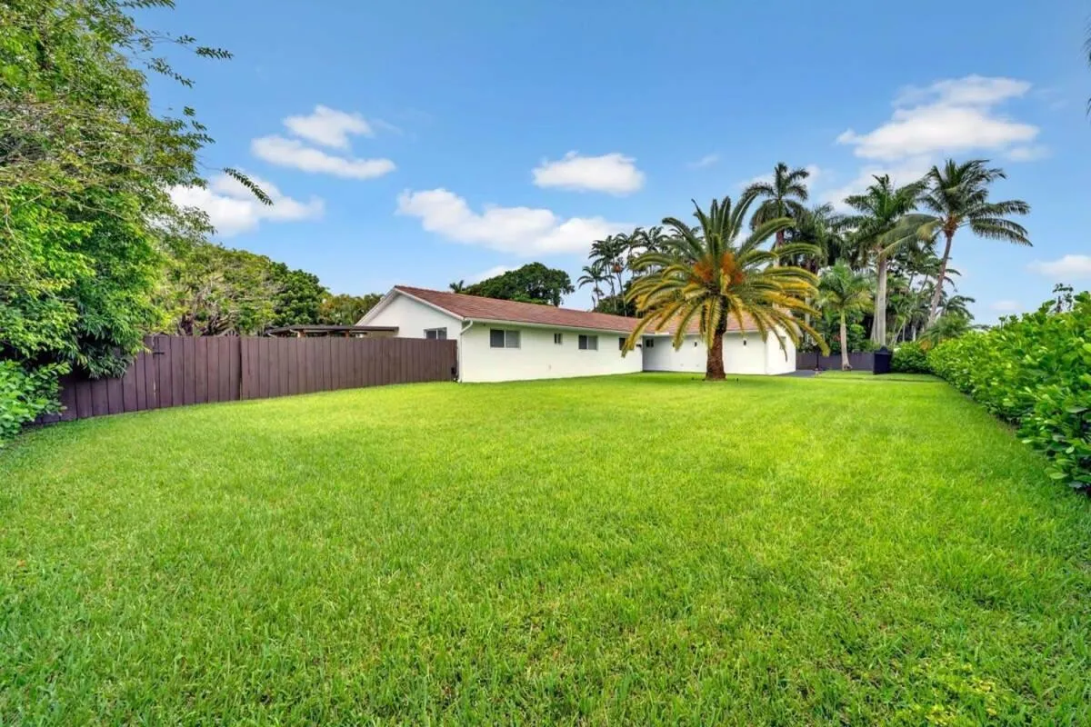 Luxury 7BR Villa Vizcaya Pool Sauna Gym Golf