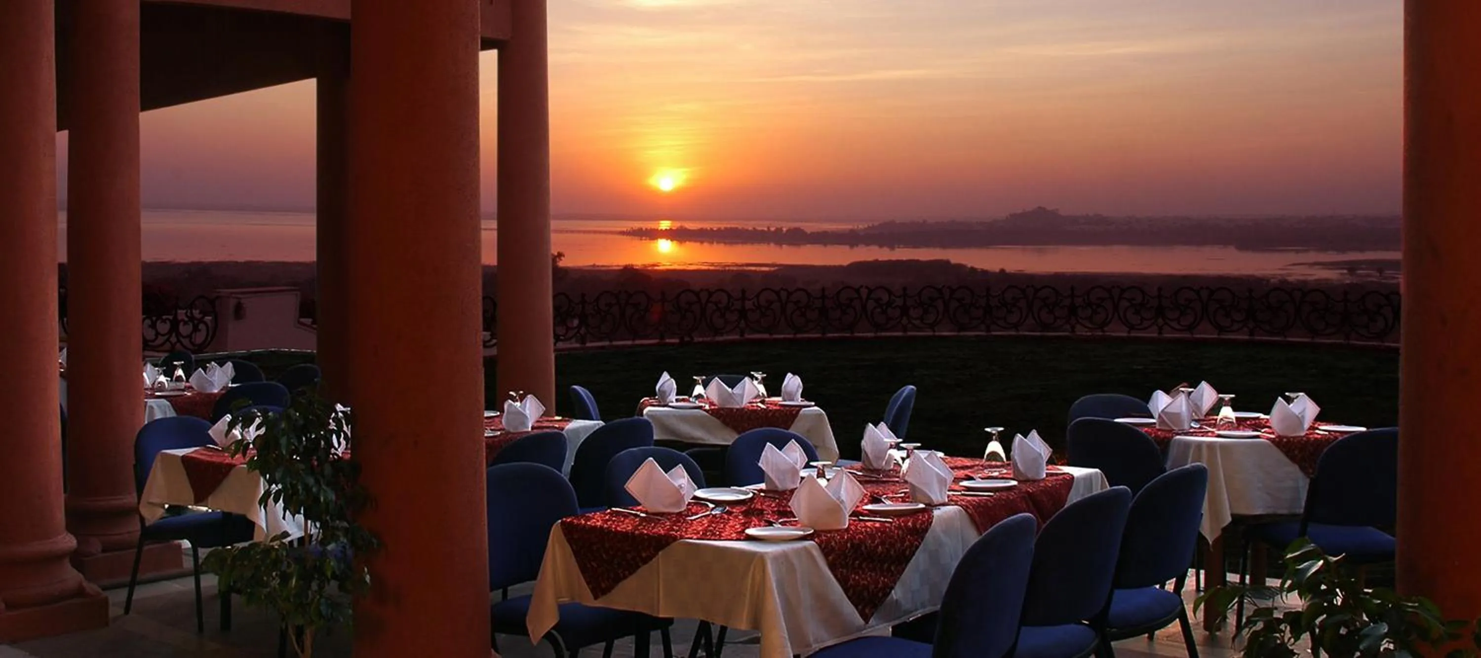 Lake view in Noor-Us-Sabah Palace