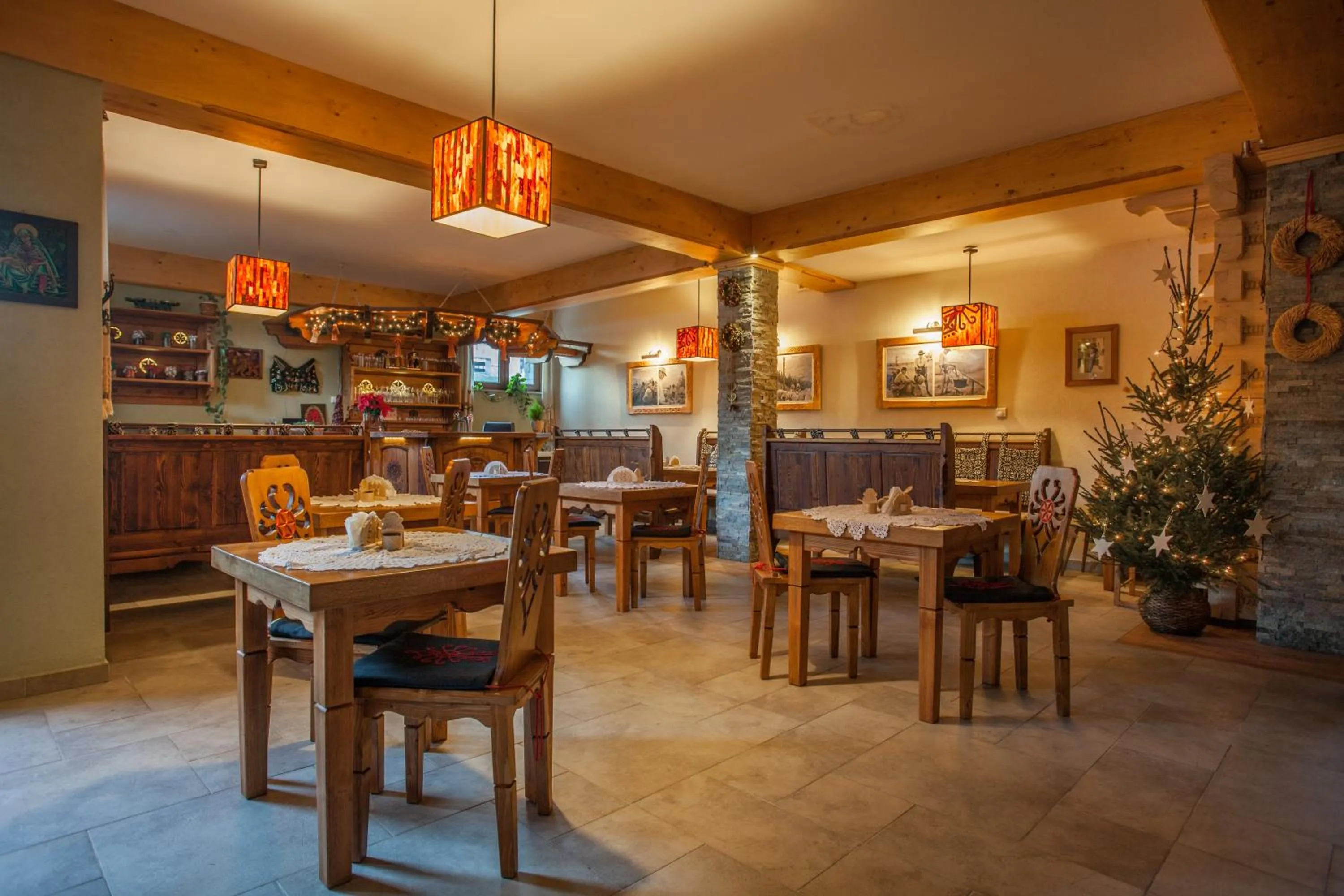 Restaurant/places to eat in Willa Ryś