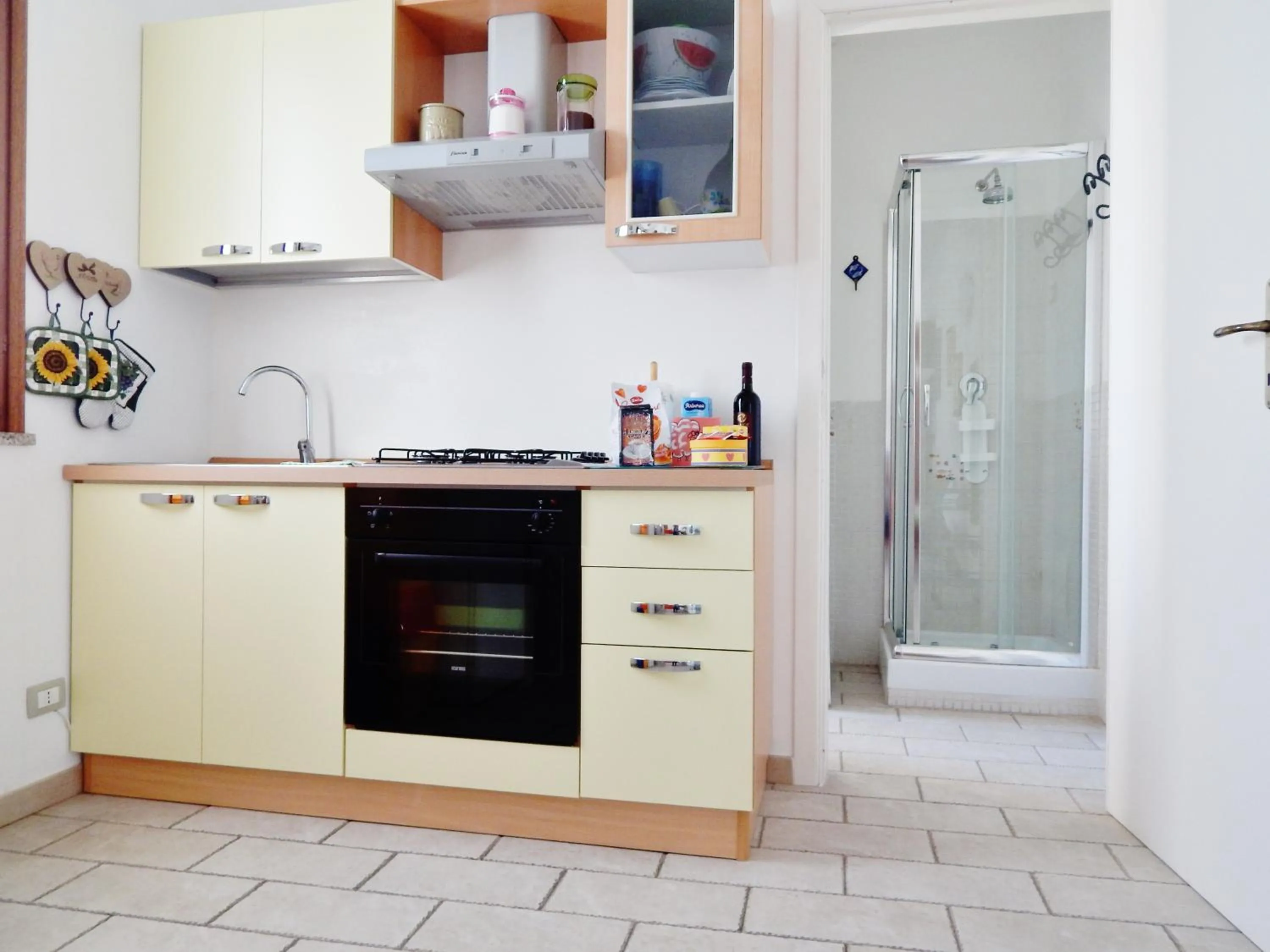 Kitchen or kitchenette in Lovely Studio in Pula