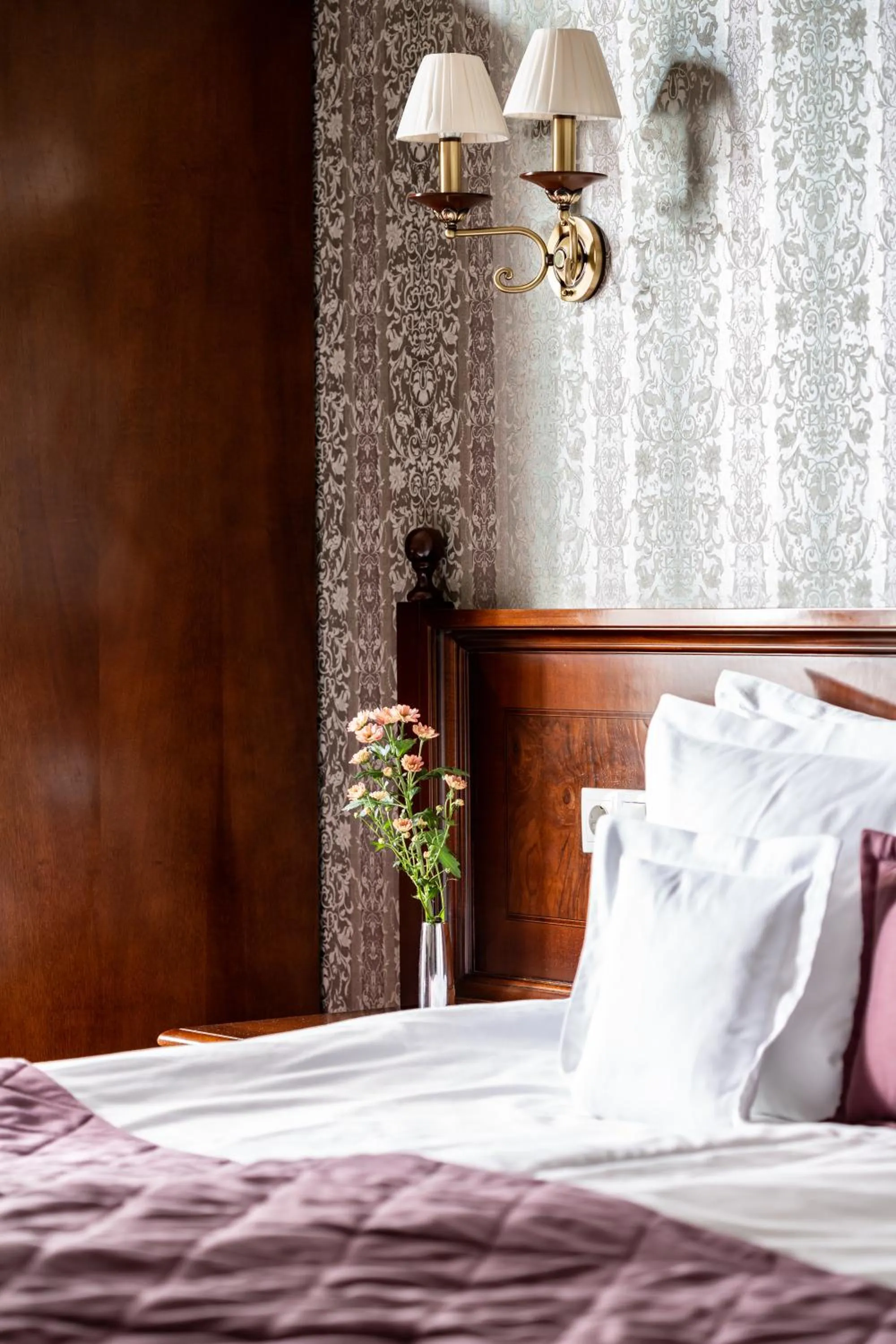 Bed in Hotel Atlas Deluxe