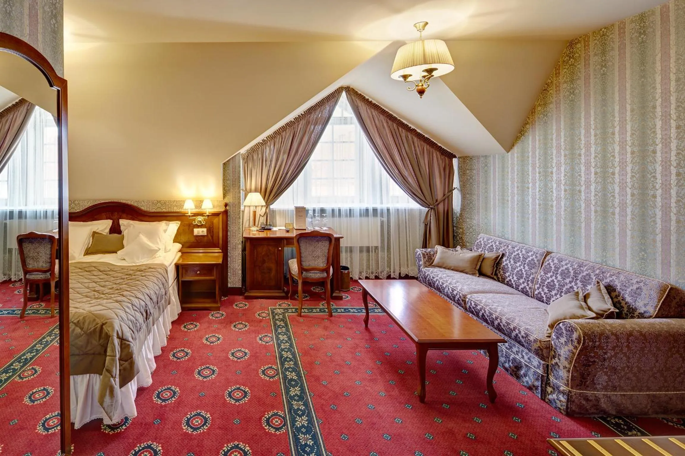 Bedroom, Bed in Hotel Atlas Deluxe