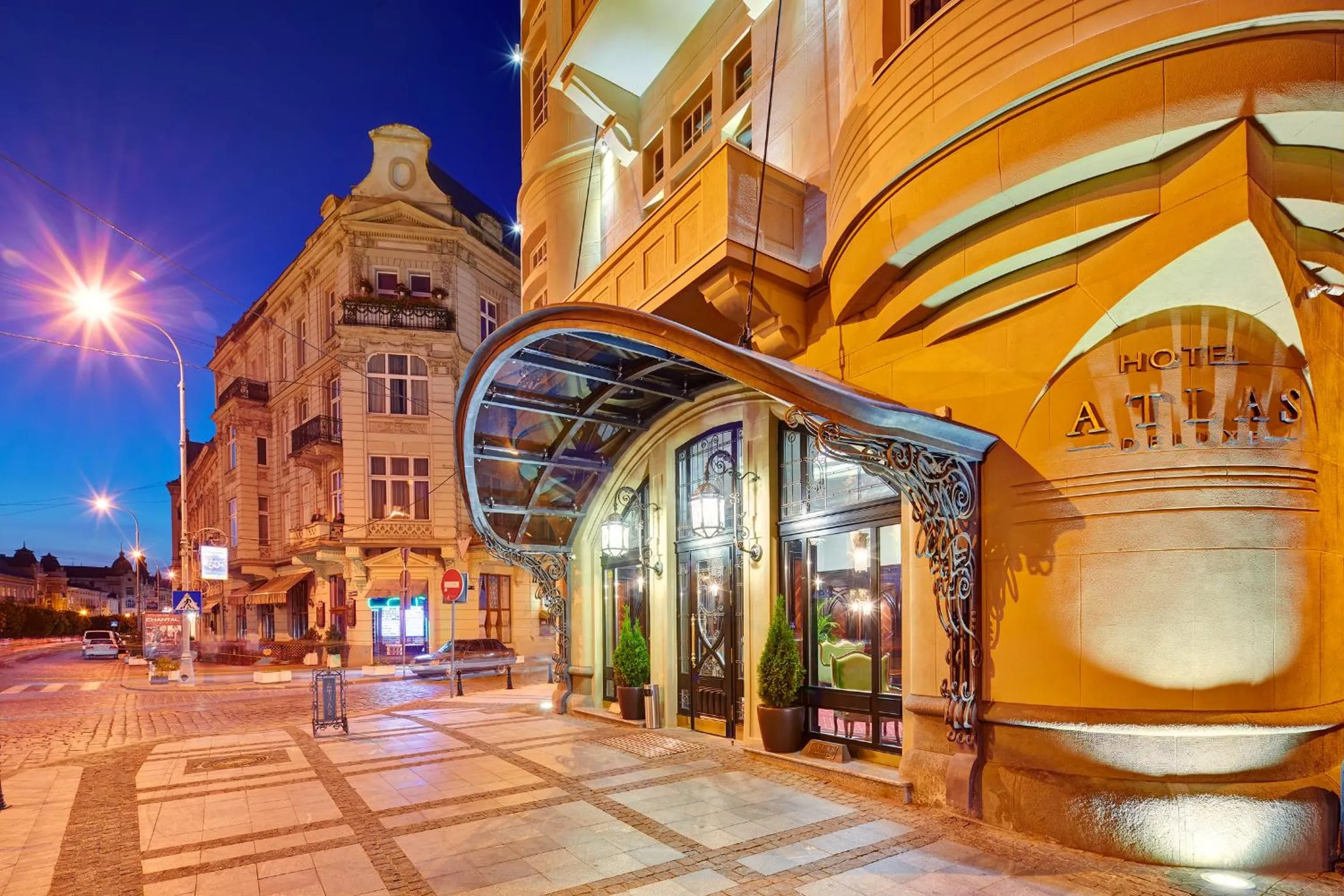 Facade/entrance in Hotel Atlas Deluxe