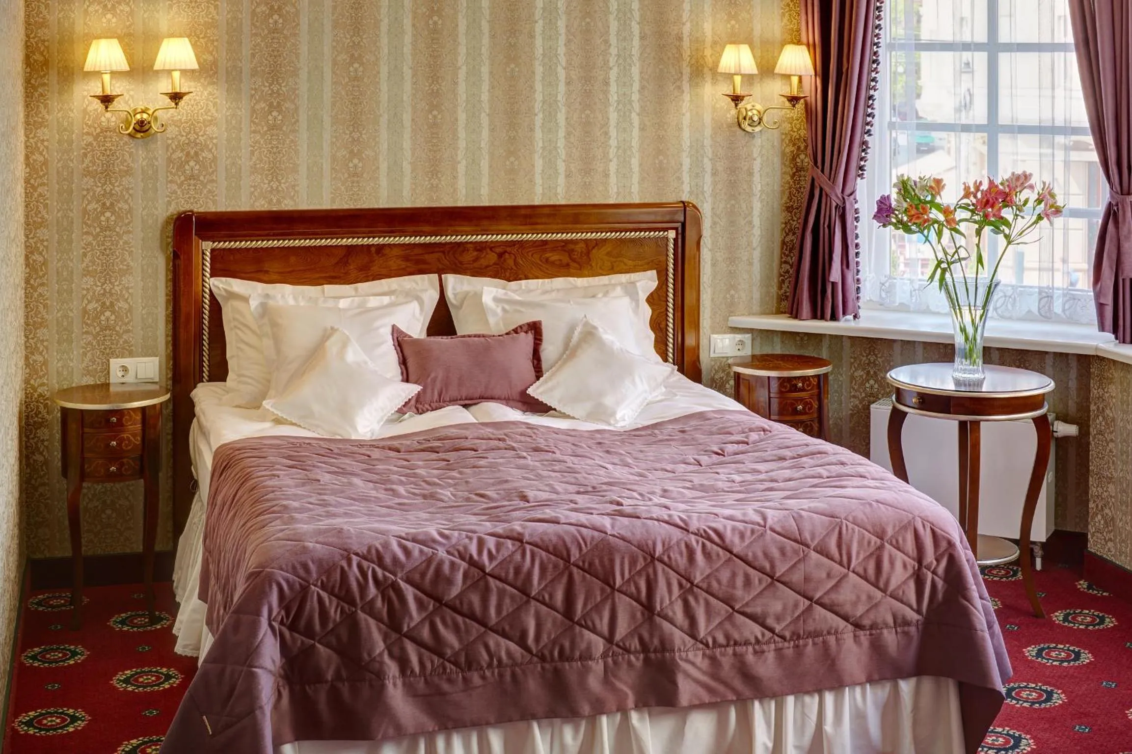 Bedroom, Bed in Hotel Atlas Deluxe