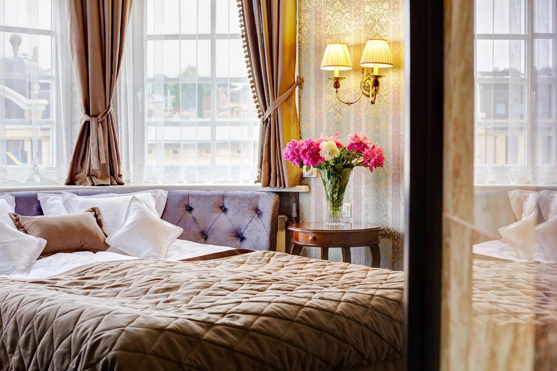 Bedroom, Bed in Hotel Atlas Deluxe