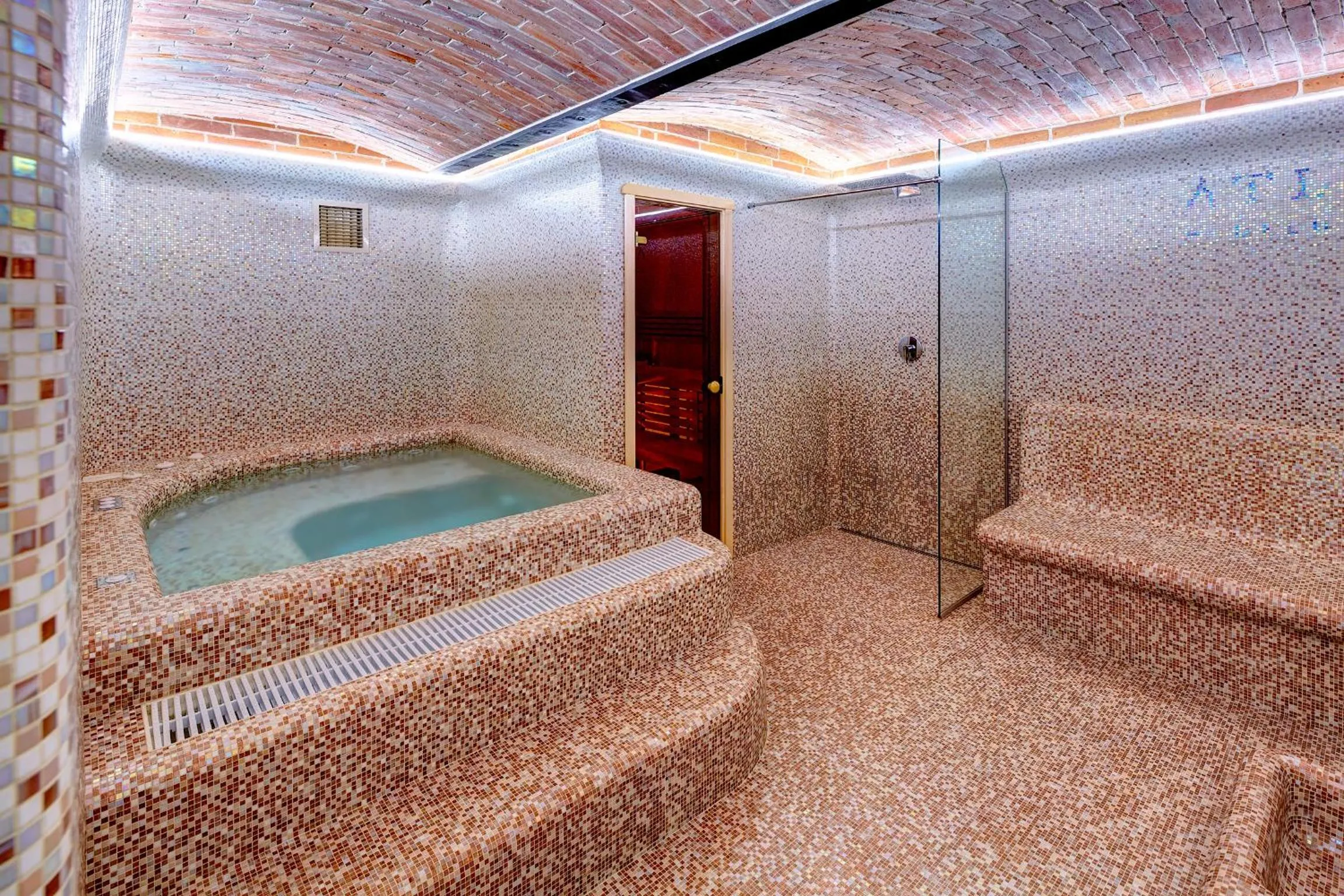Spa and wellness centre/facilities in Hotel Atlas Deluxe