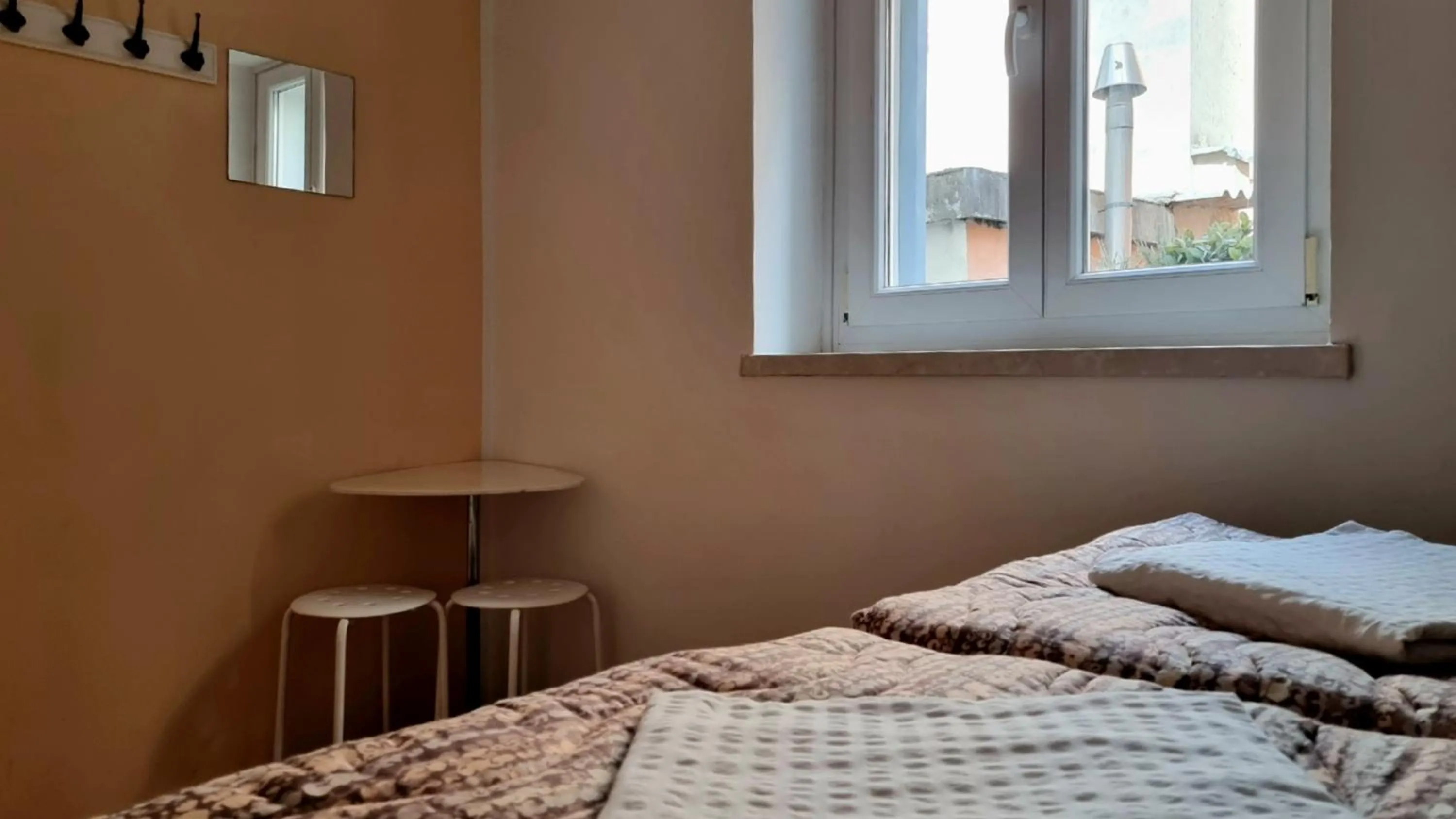 Hostel Alieti