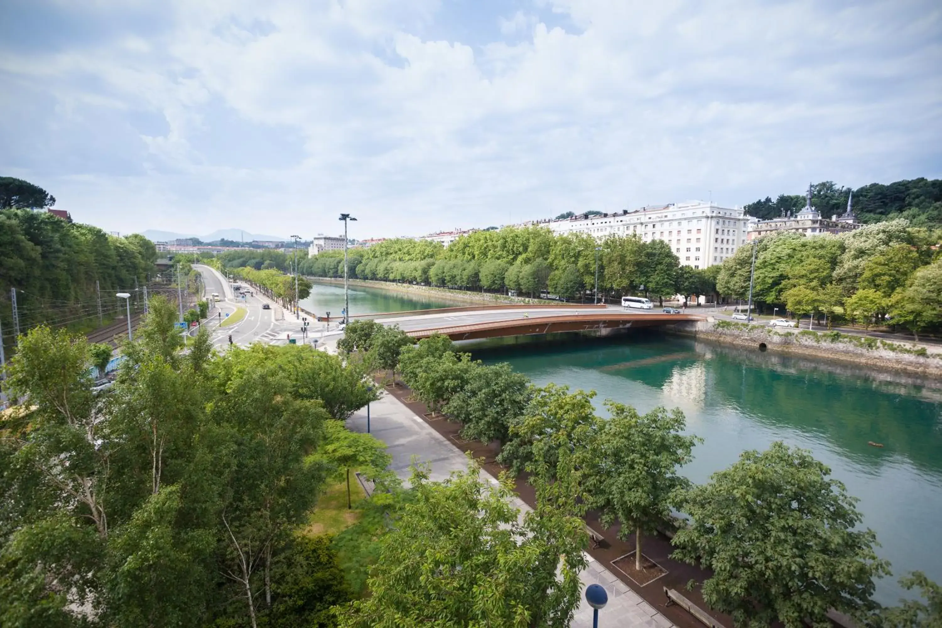 River view in Casual del Jazz San Sebastián River view in Casual del Jazz San Sebastián
