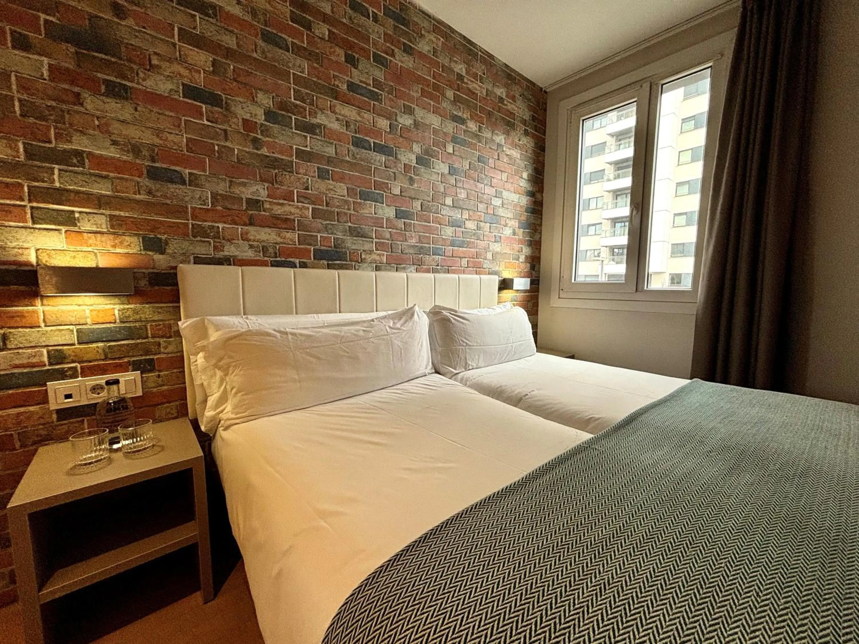 Bed in Casual del Jazz San Sebastián