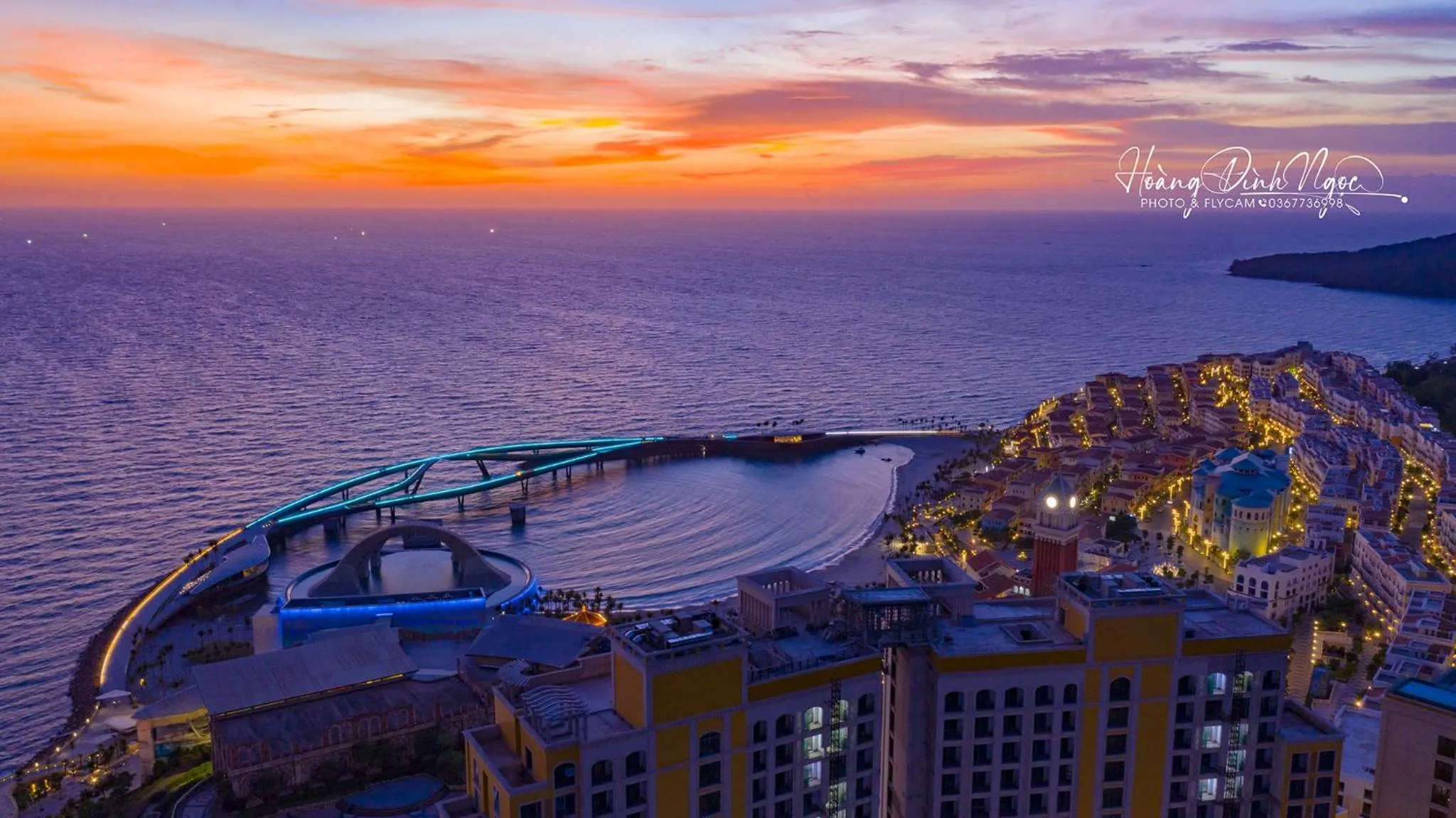 Neighbourhood in SUNSET BAY RETREAT