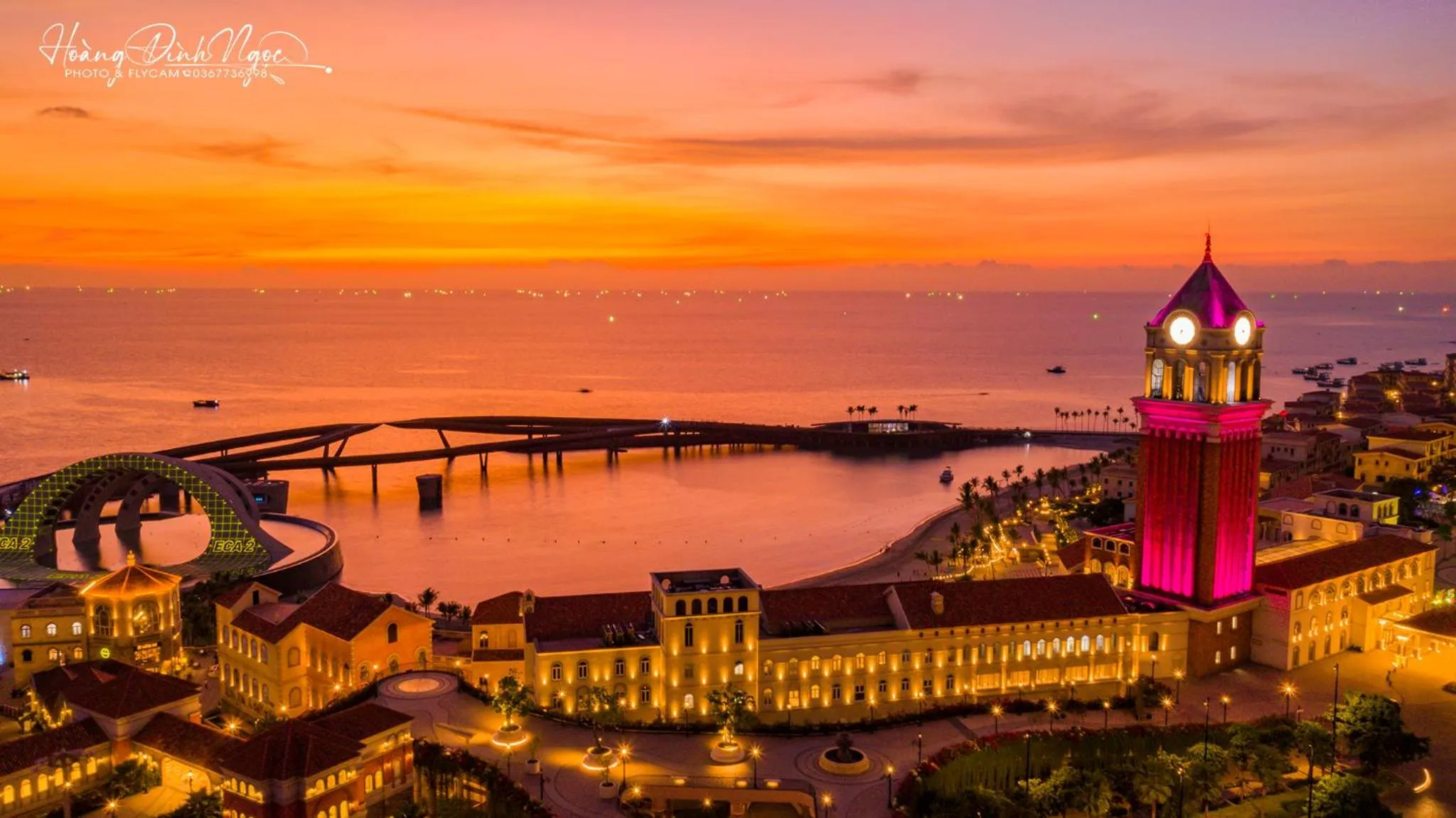 Neighbourhood in SUNSET BAY RETREAT