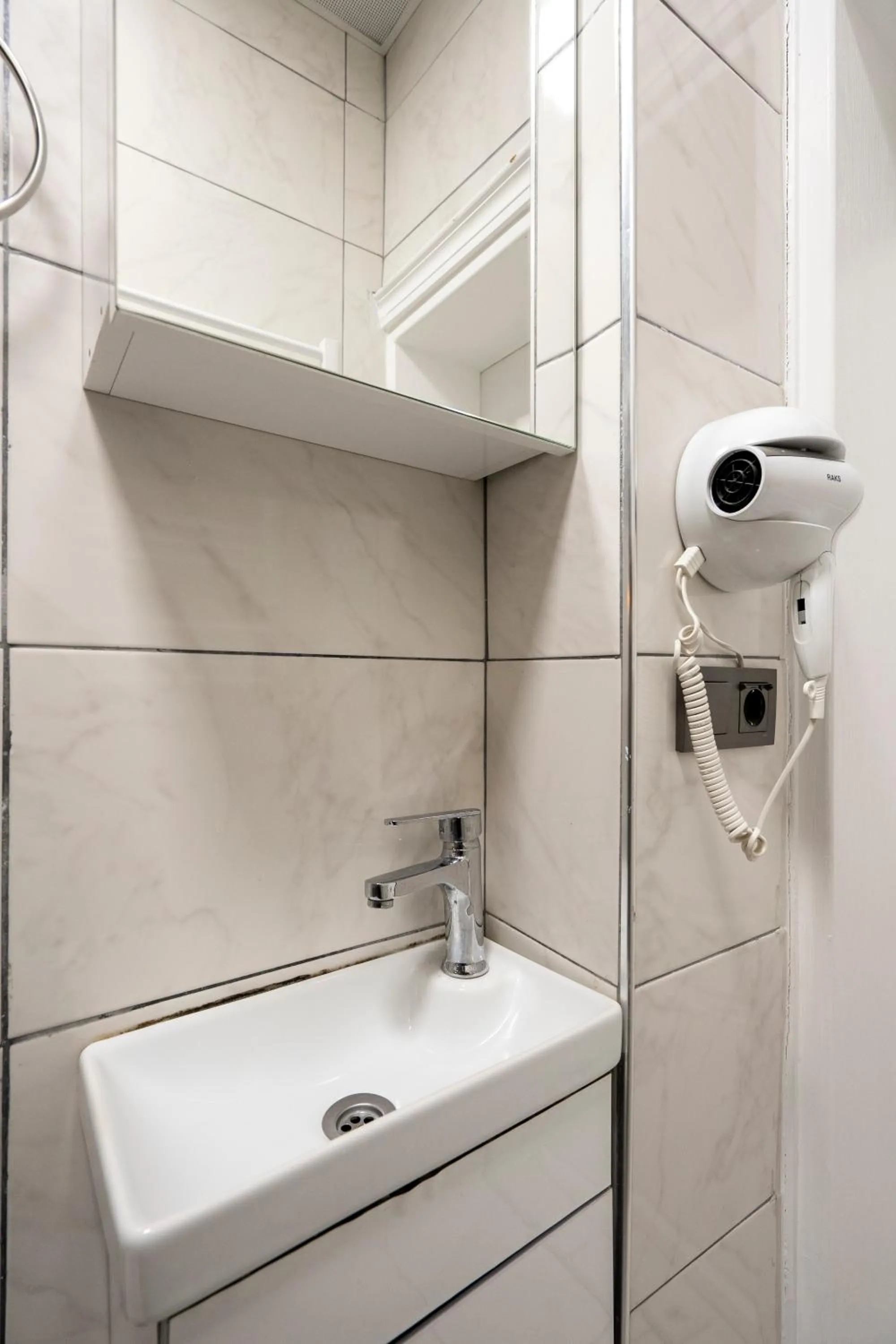 Bathroom in Emir Hotel