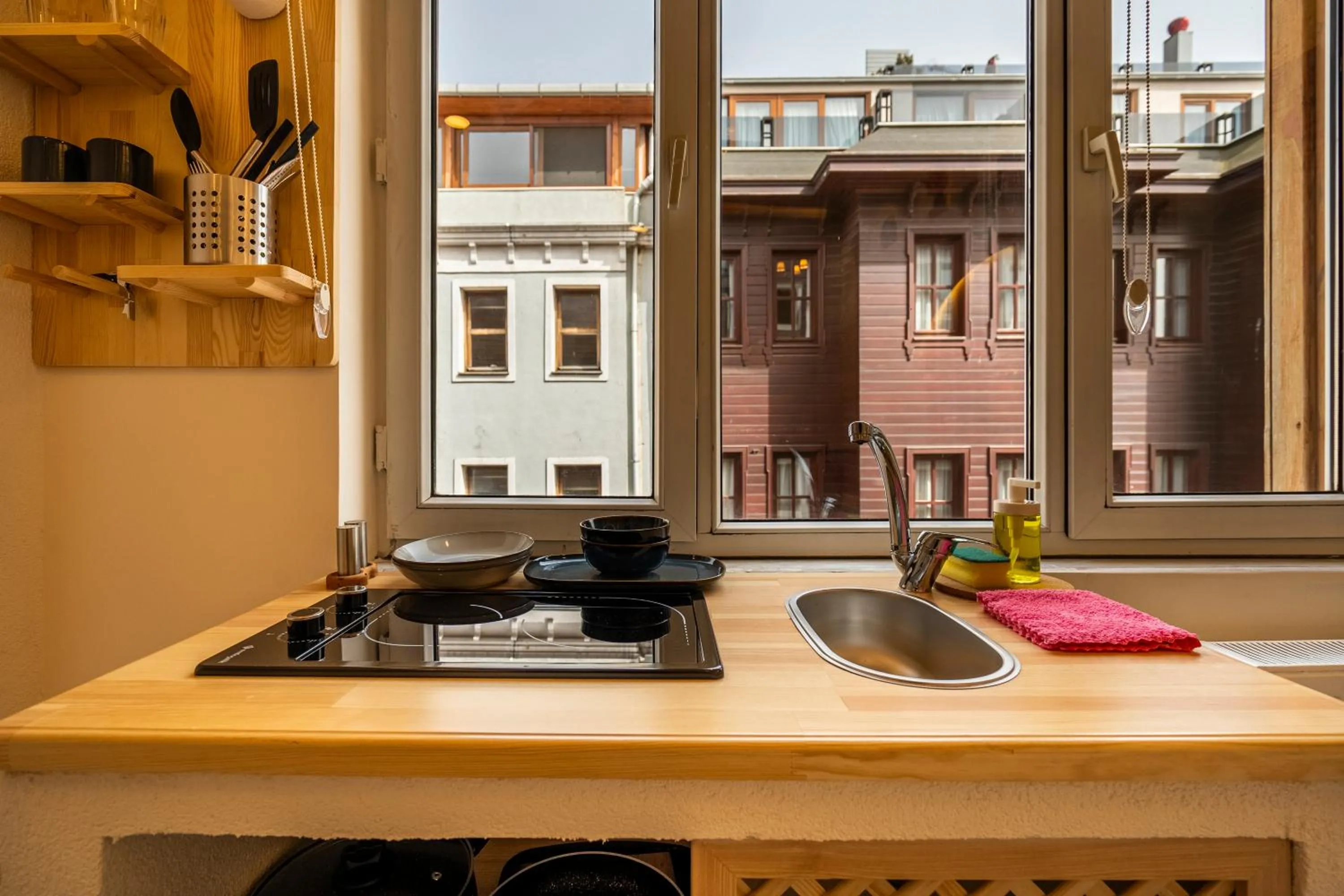 Kitchen or kitchenette in Emir Hotel