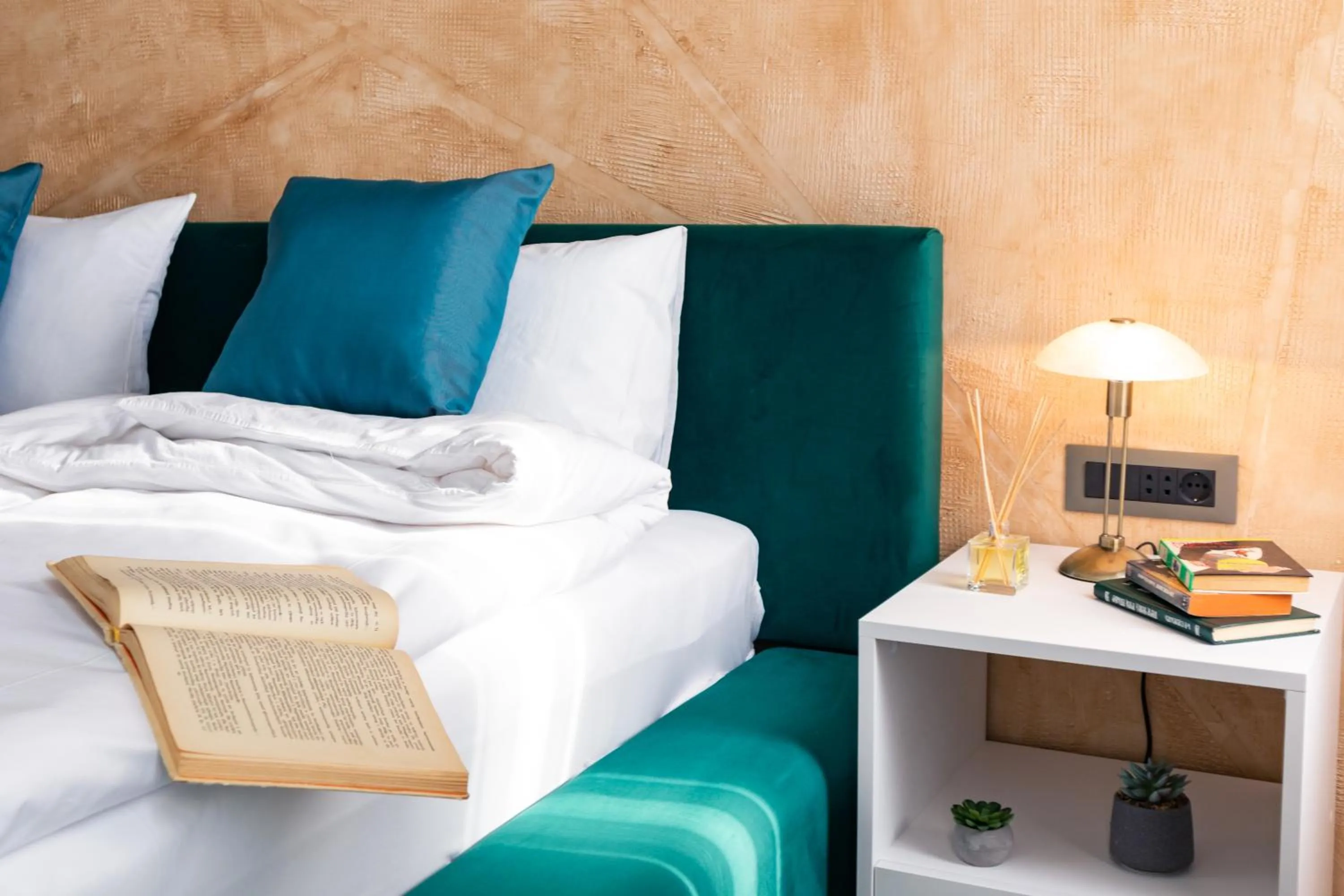 Bed in hotelise I Escape Apartment