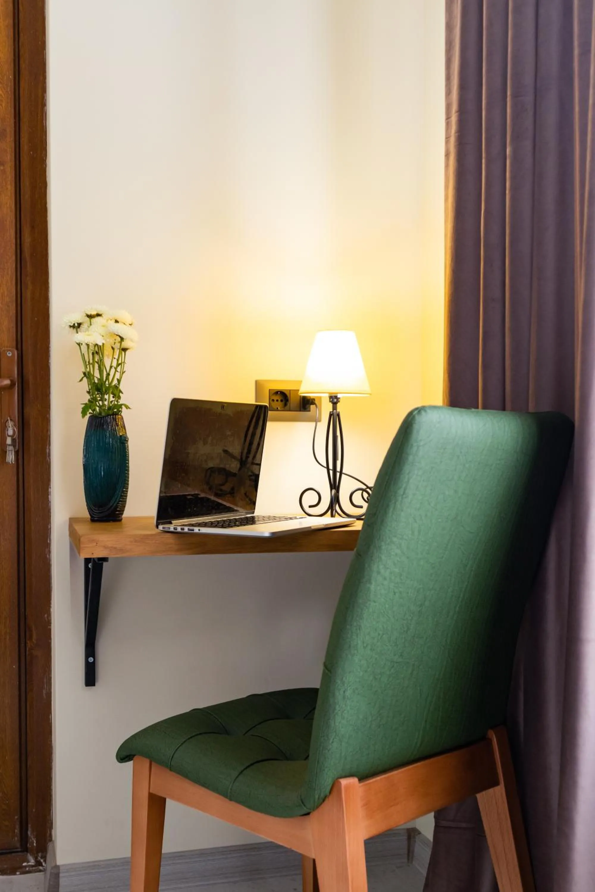Seating area in hotelise I Escape Apartment