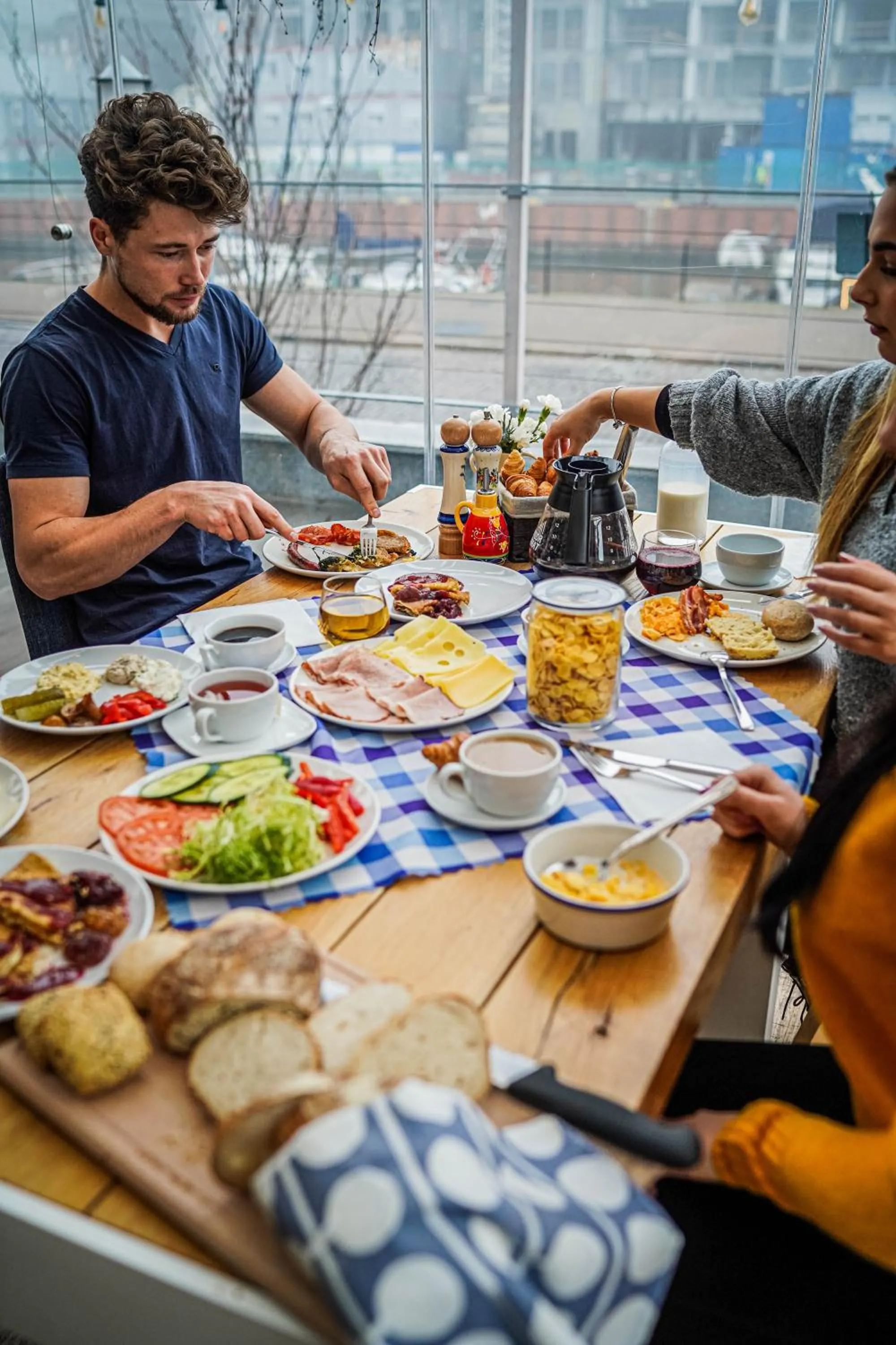 Restaurant/places to eat in Hotel Marina Club Old Town View