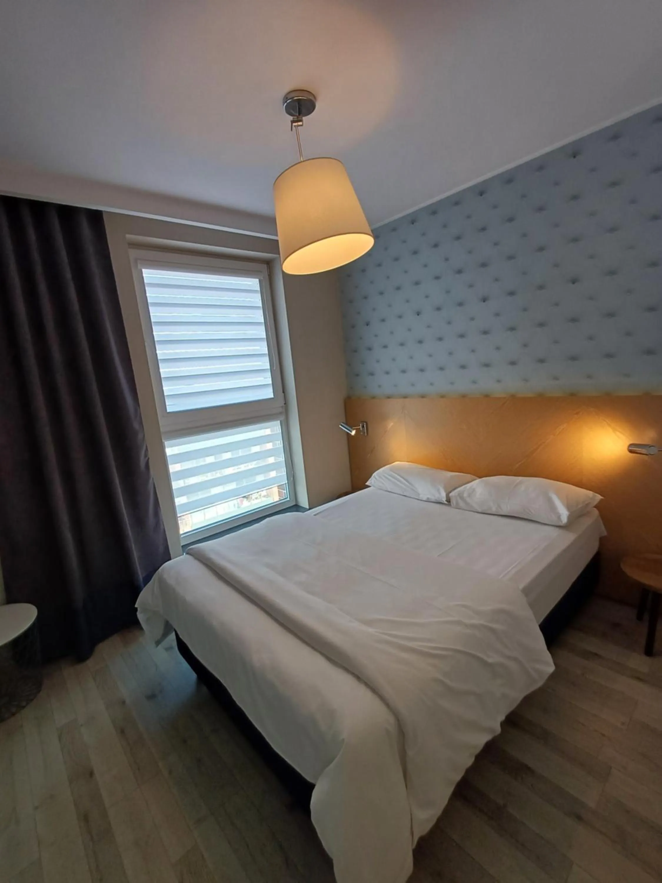 Bed in Hotel Marina Club Old Town View