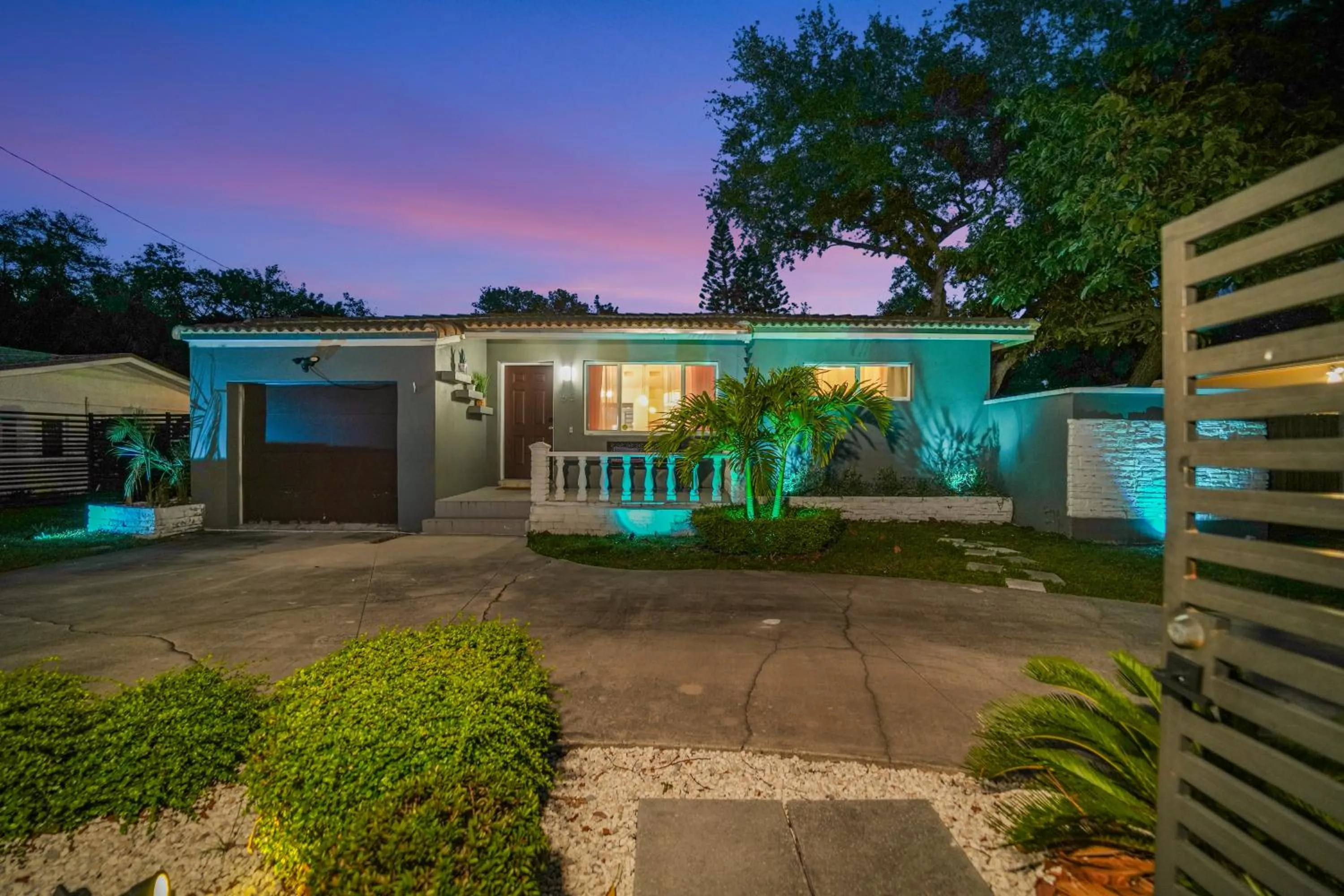 La Playita 4-BR Heated Pool Miami 16 Guests