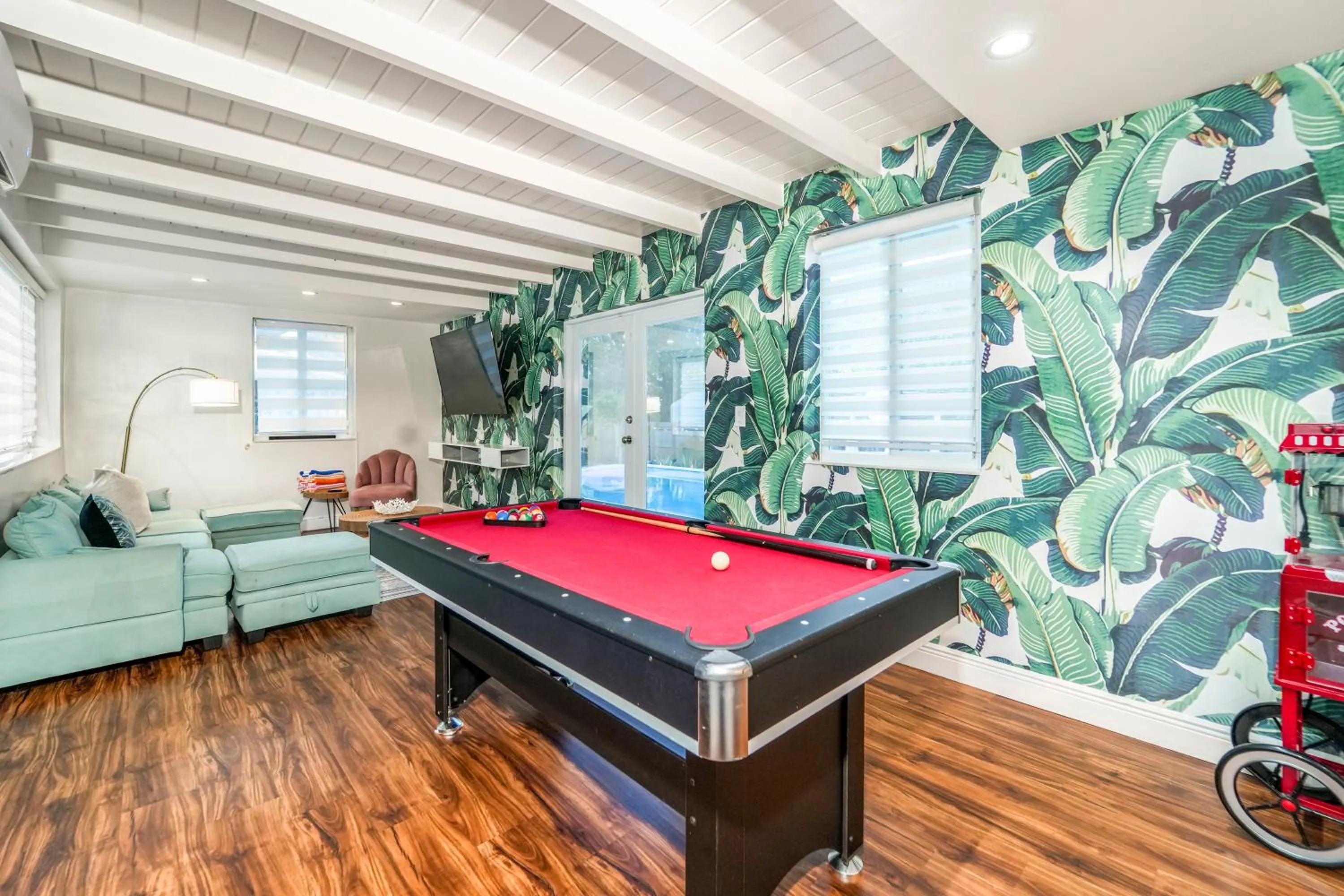 La Playita 4-BR Heated Pool Miami 16 Guests