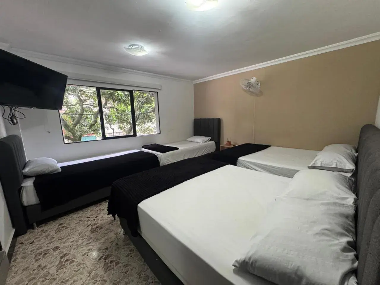 Family Room in Hotel De León Estadio Family Room in Hotel De León Estadio