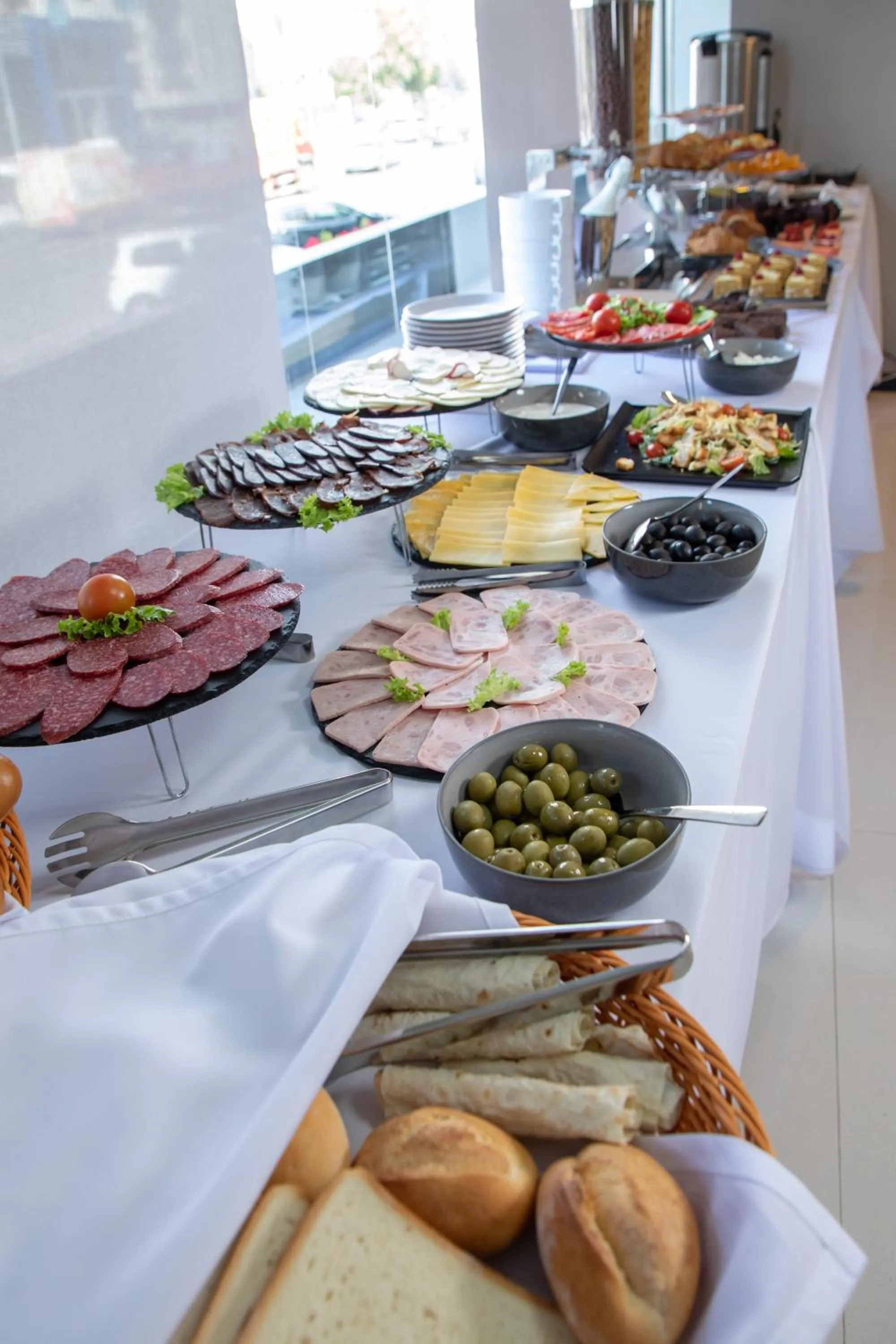 Food in Expocore Hotel