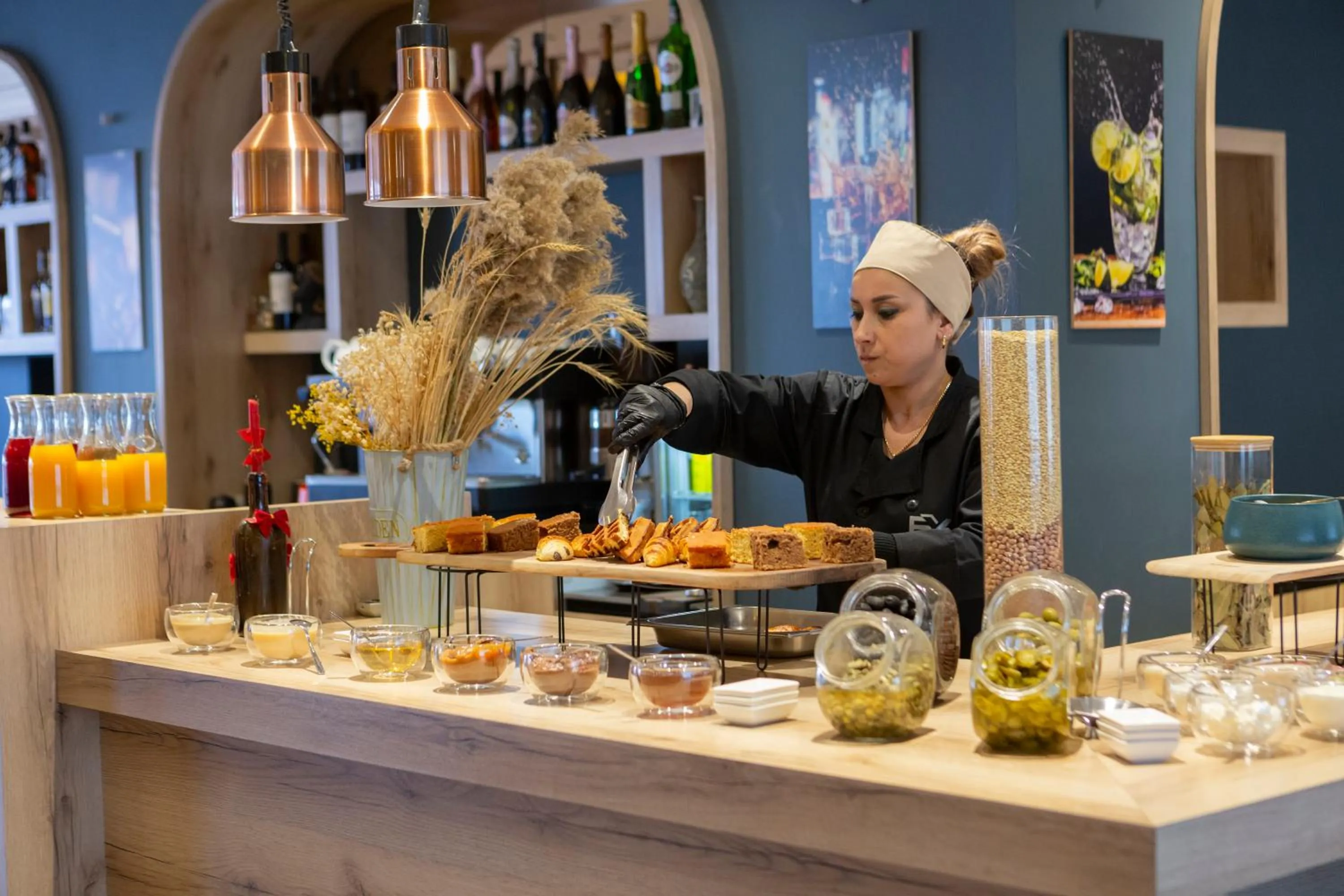 Food and drinks in Expocore Hotel