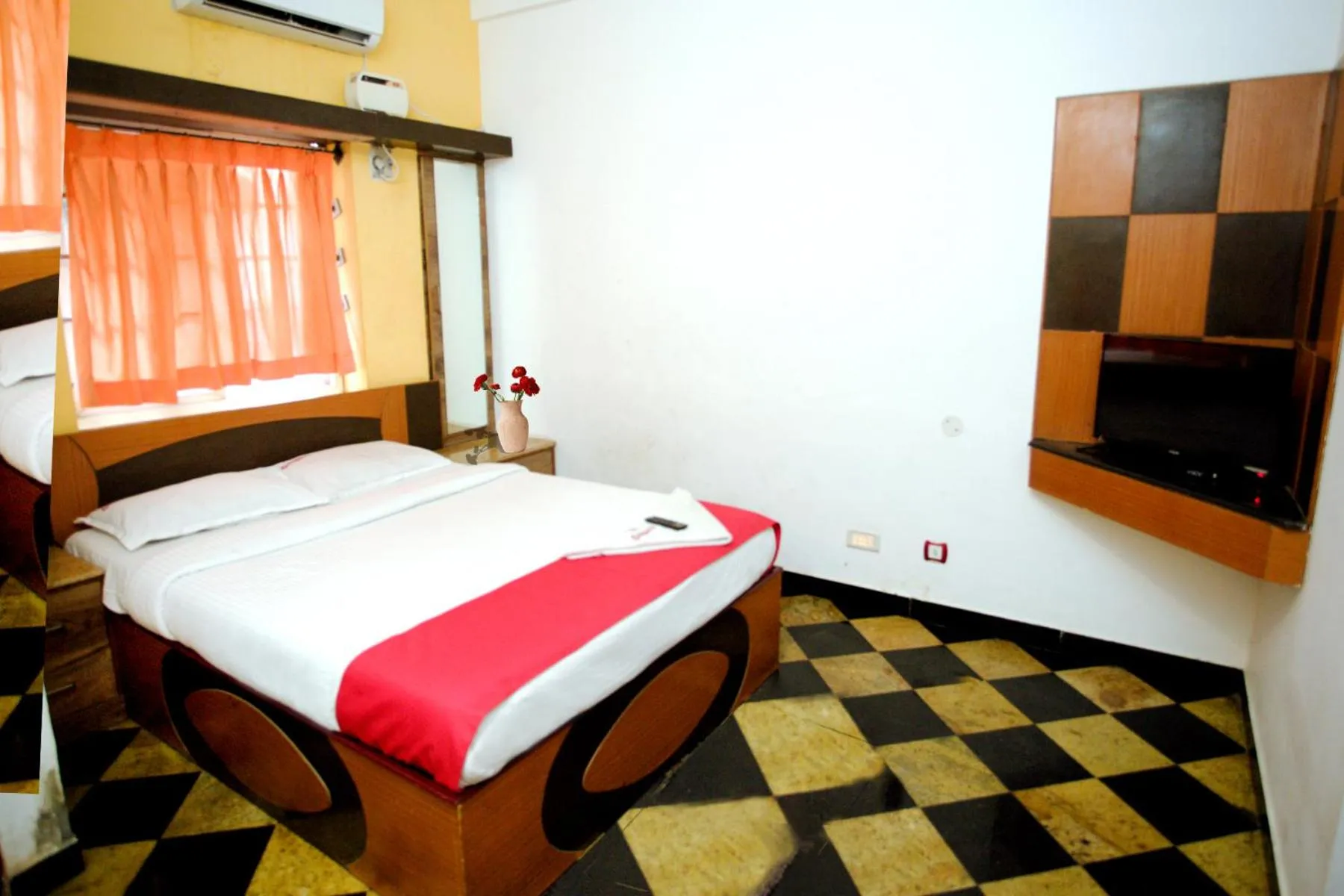 Bedroom, Bed in Hotel Sunpark Inn