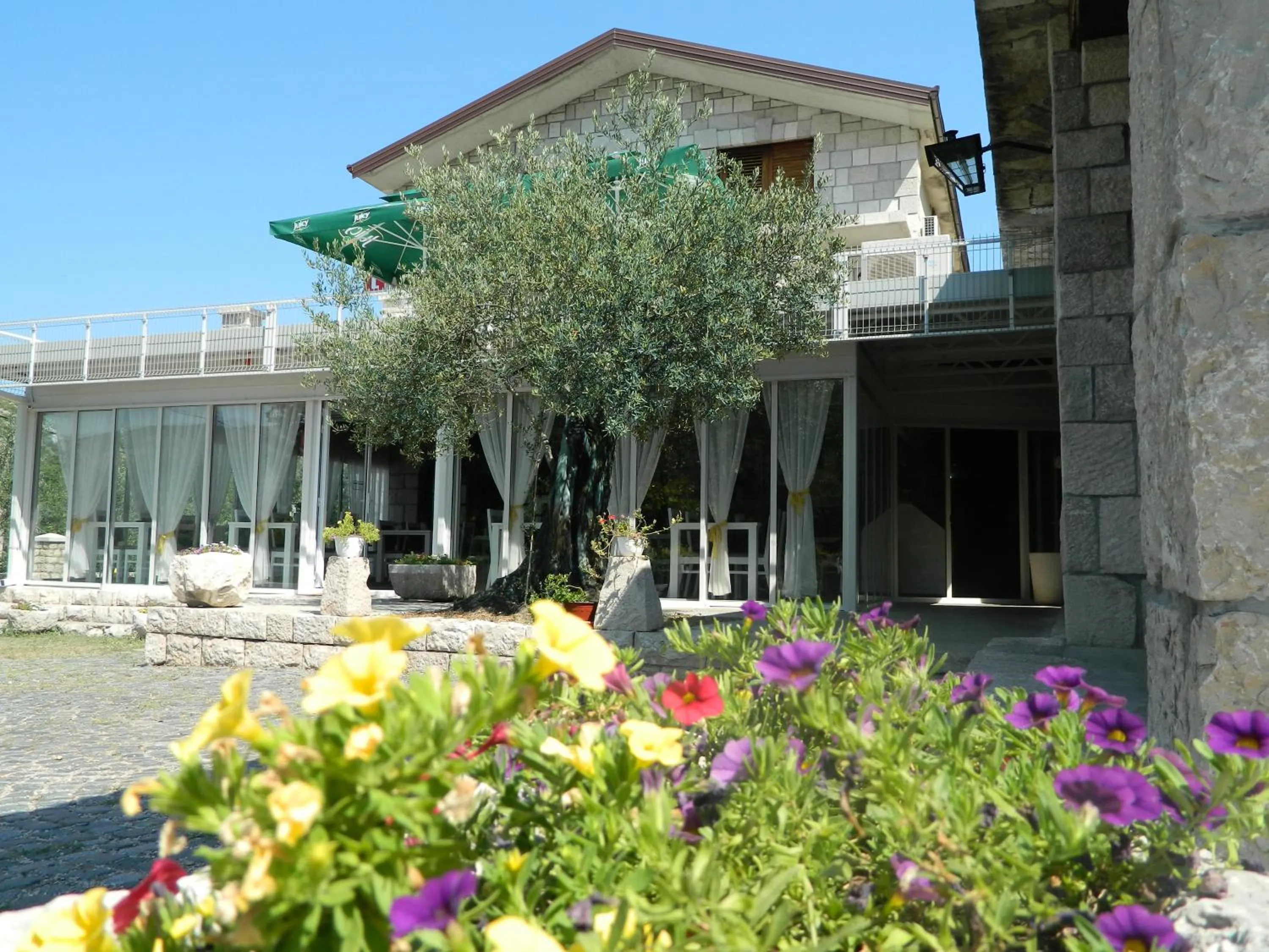 Facade/entrance in Motel Jelčić