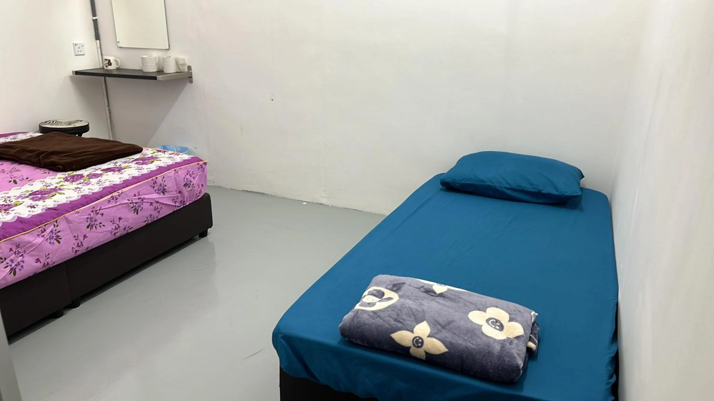 Bed in Jiaxin Dormitory-Setia Indah 家馨青年旅宿