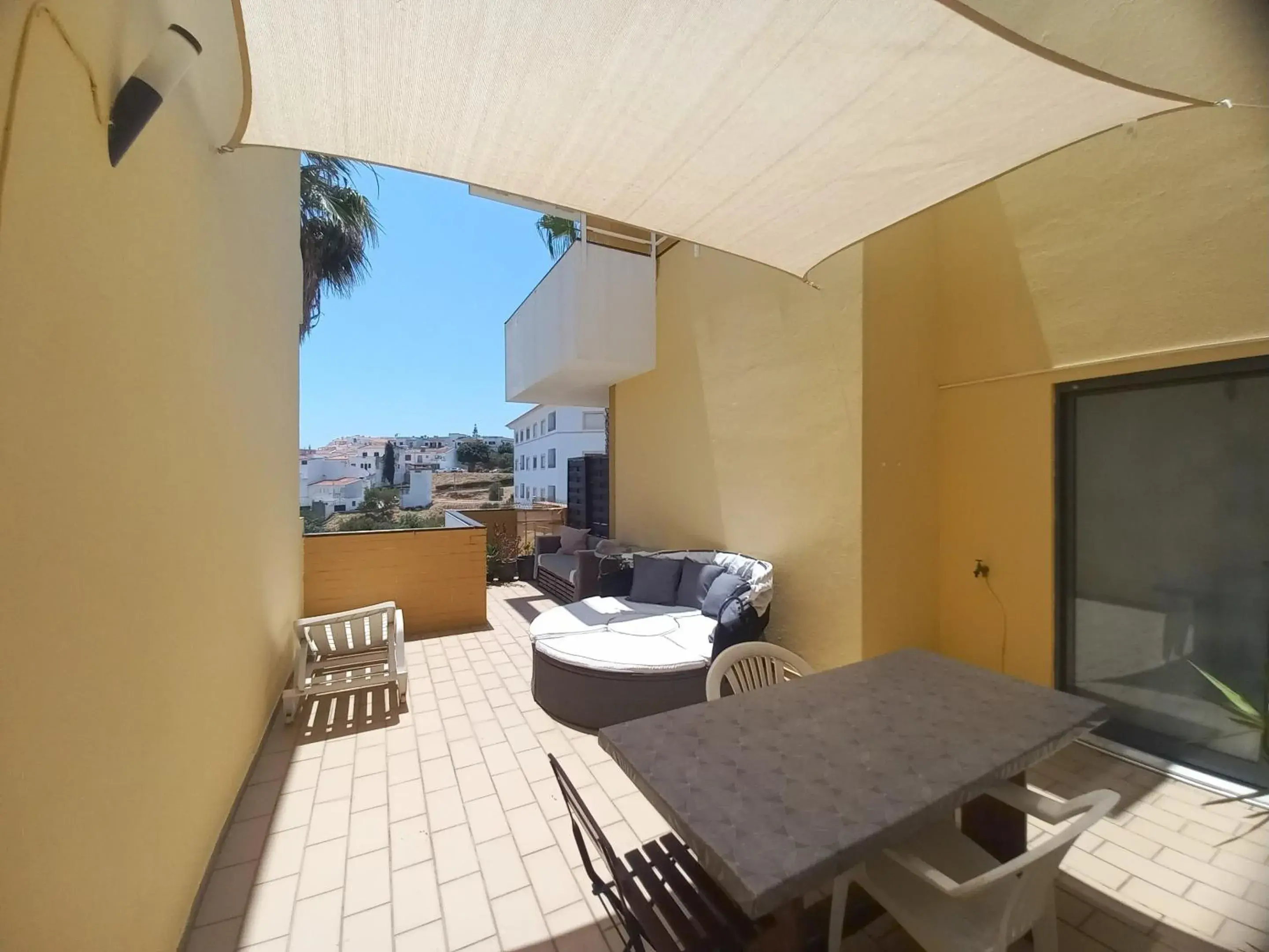 Superior Double Room - single occupancy in DreamLagos B&B Superior Double Room - single occupancy in DreamLagos B&B